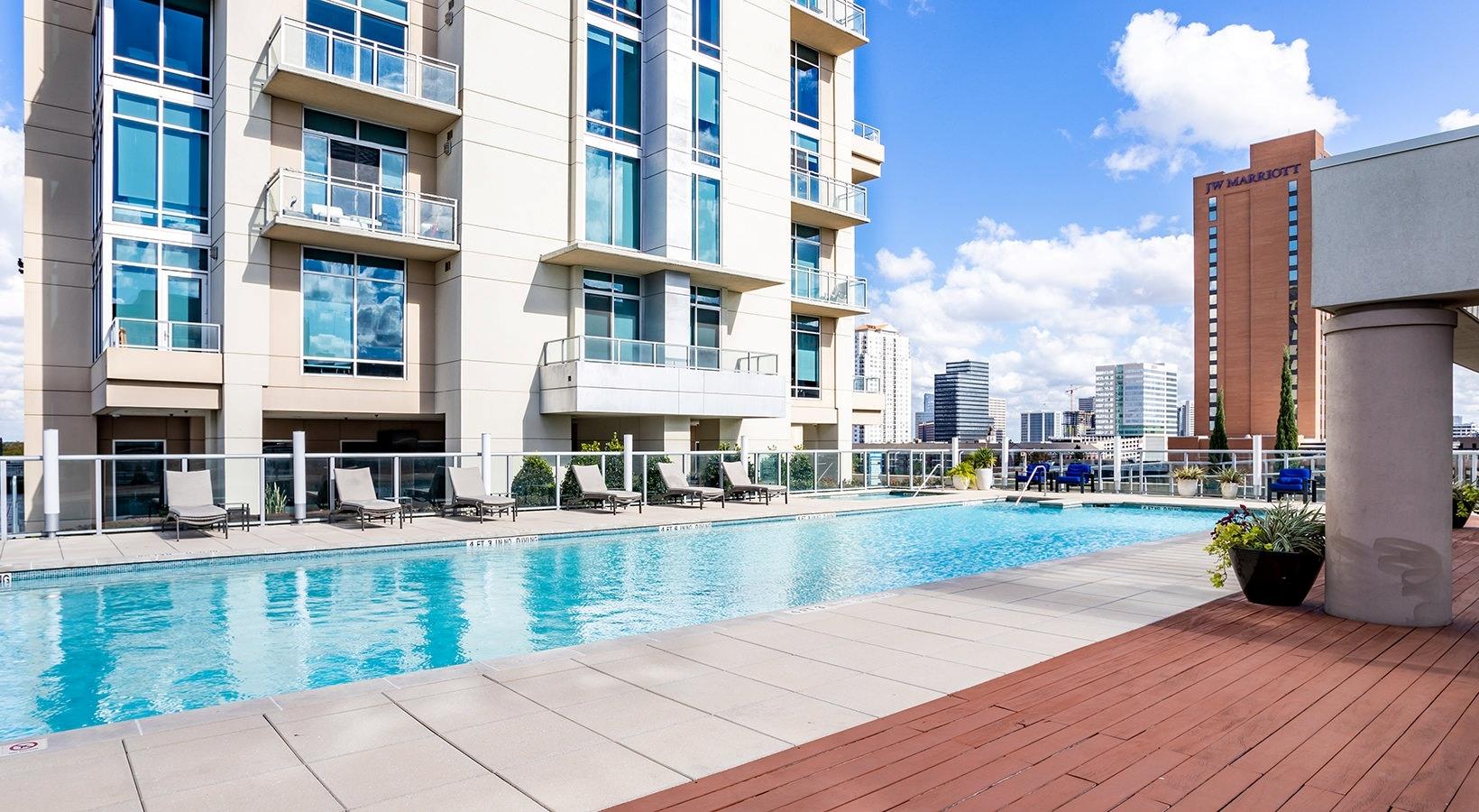 5250 Brownway St # 2004, Houston, TX 77056