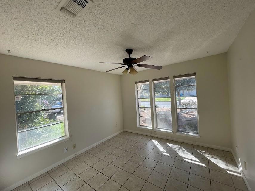 2206 Kenbridge Dr, Austin, TX 78757