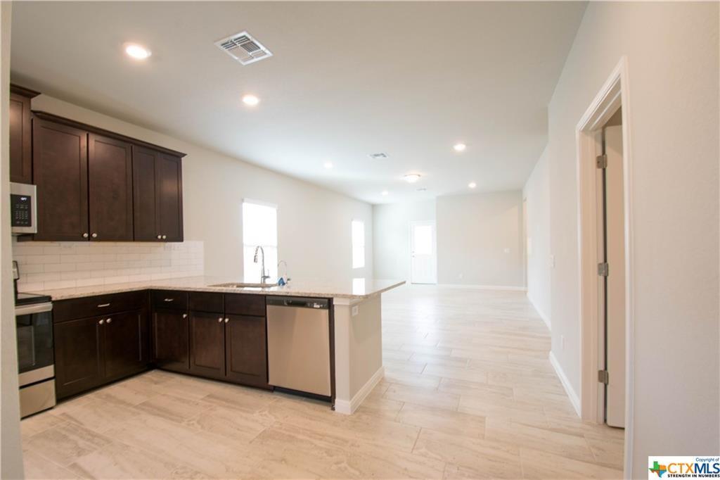 2819 Wheatfield Way, New Braunfels, TX 78130