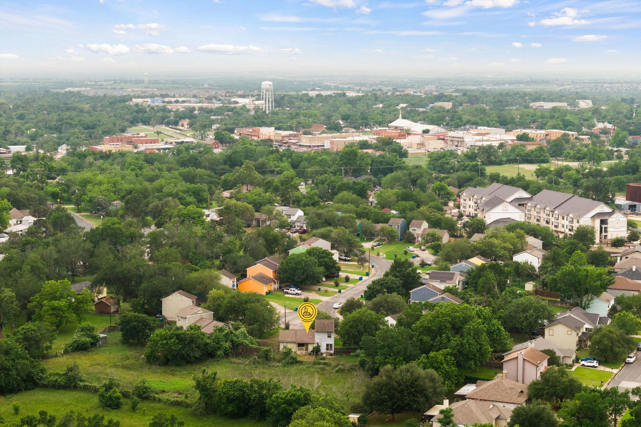 128 Hillside Dr, Elgin, TX 78621