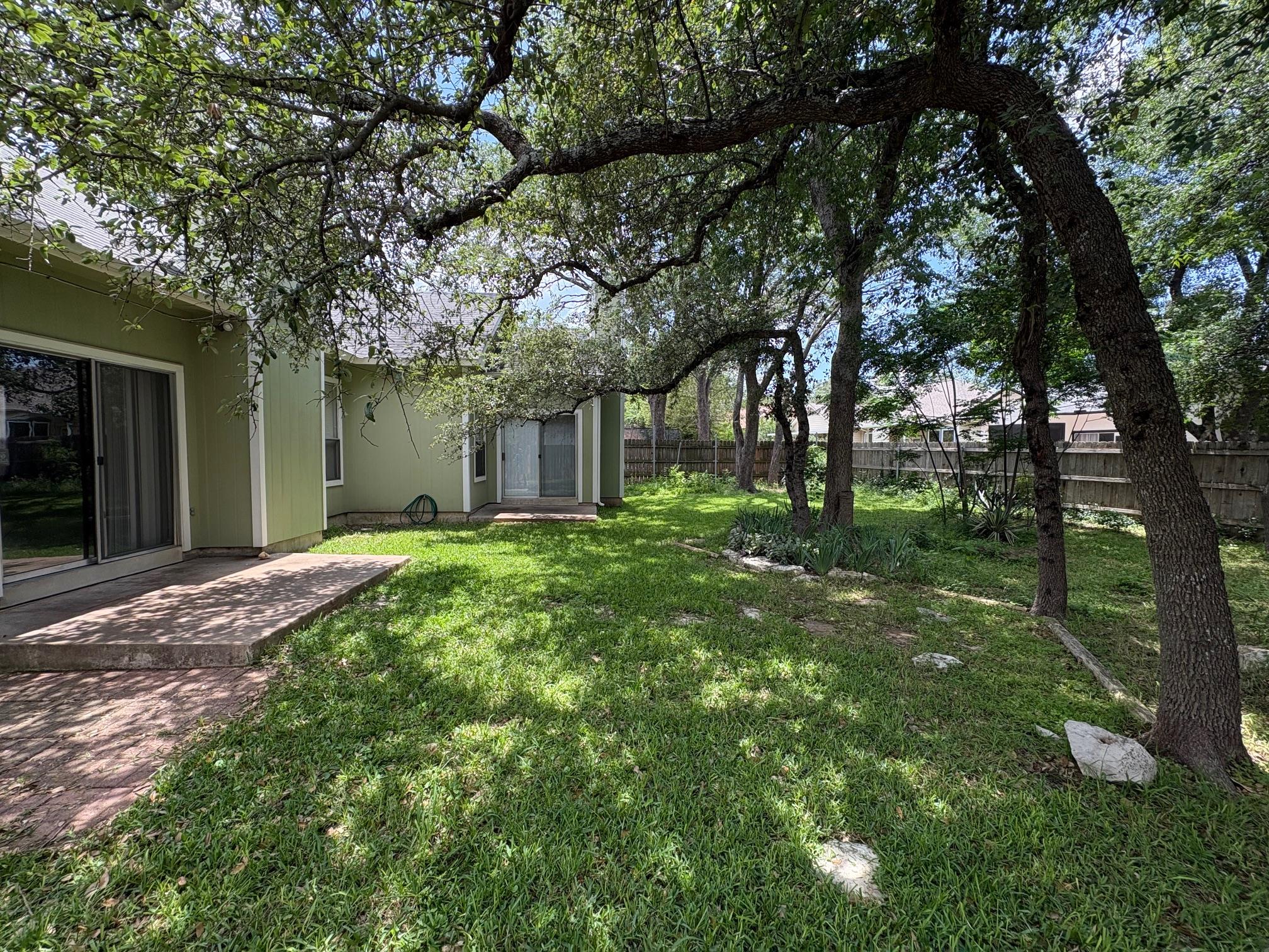 12604 Hunters Chase Dr, Austin, TX 78729