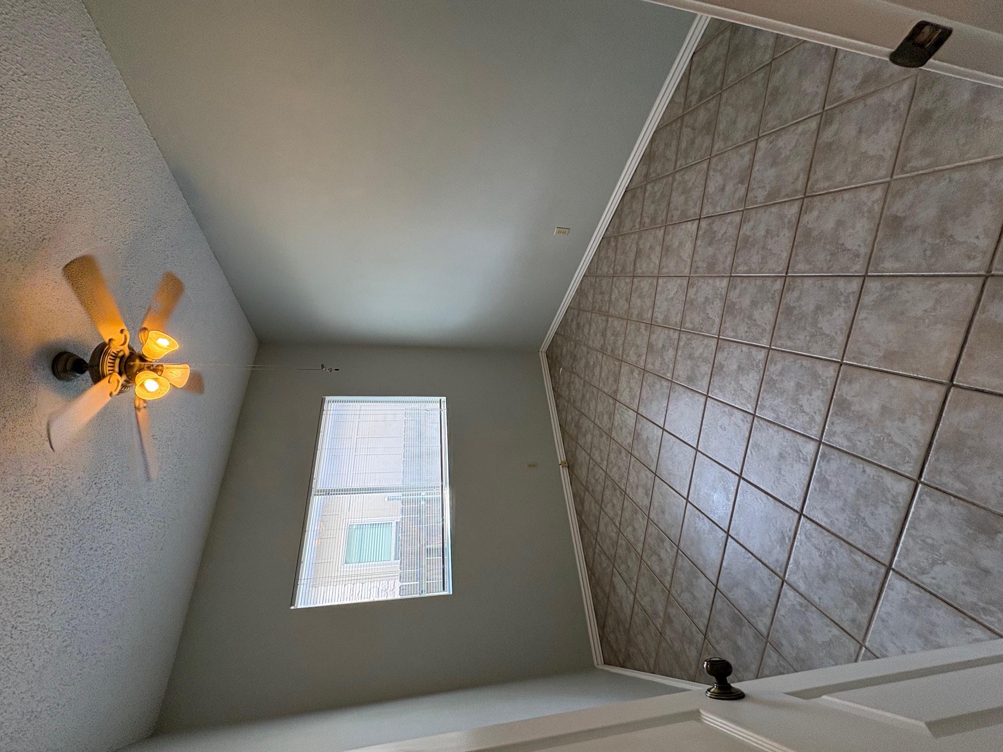 12604 Hunters Chase Dr, Austin, TX 78729