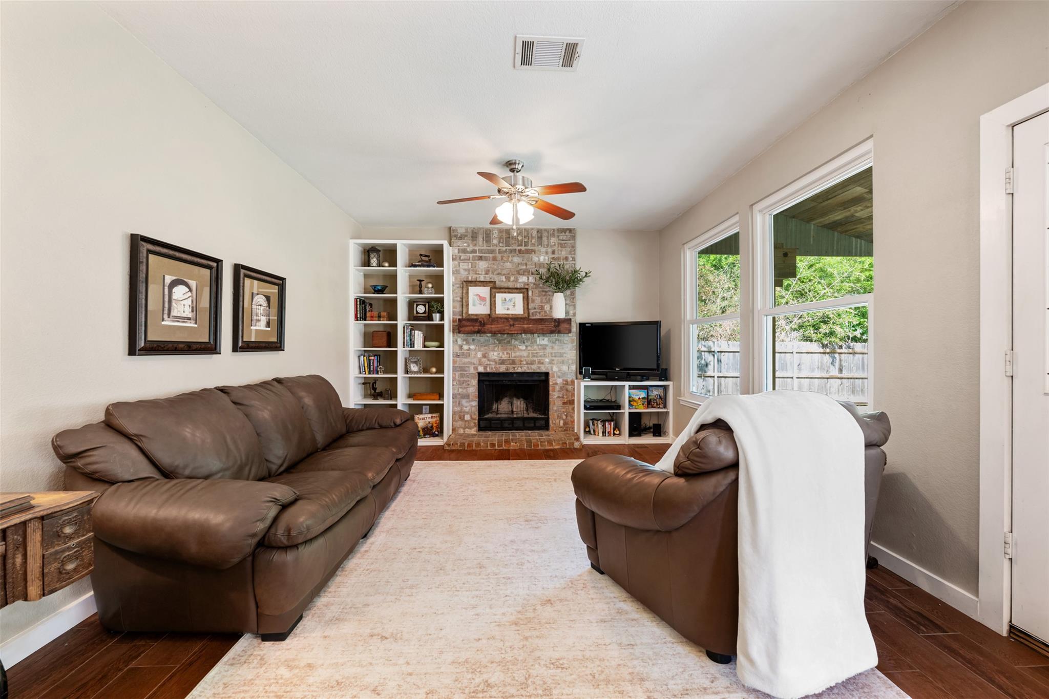 901 Forest Trl, Cedar Park, TX 78613