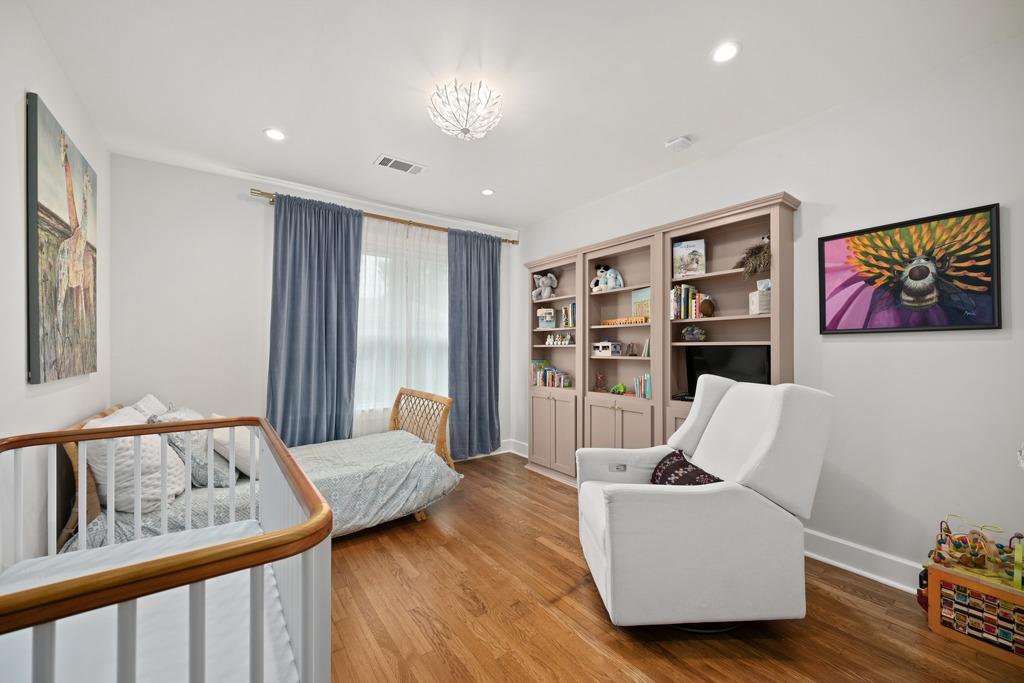 1908 W 37th St, Austin, TX 78731