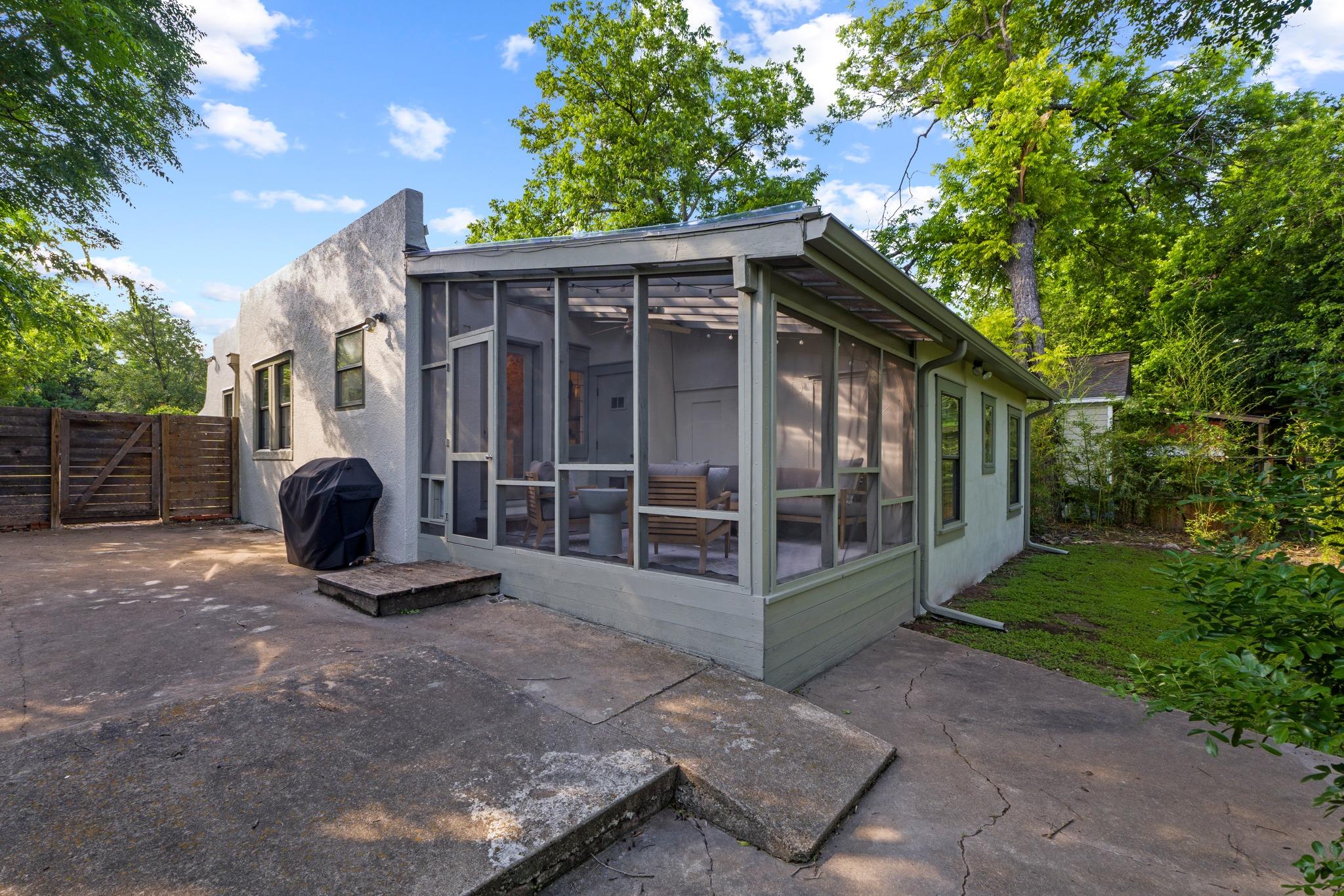 4802 Rowena Ave, Austin, TX 78751