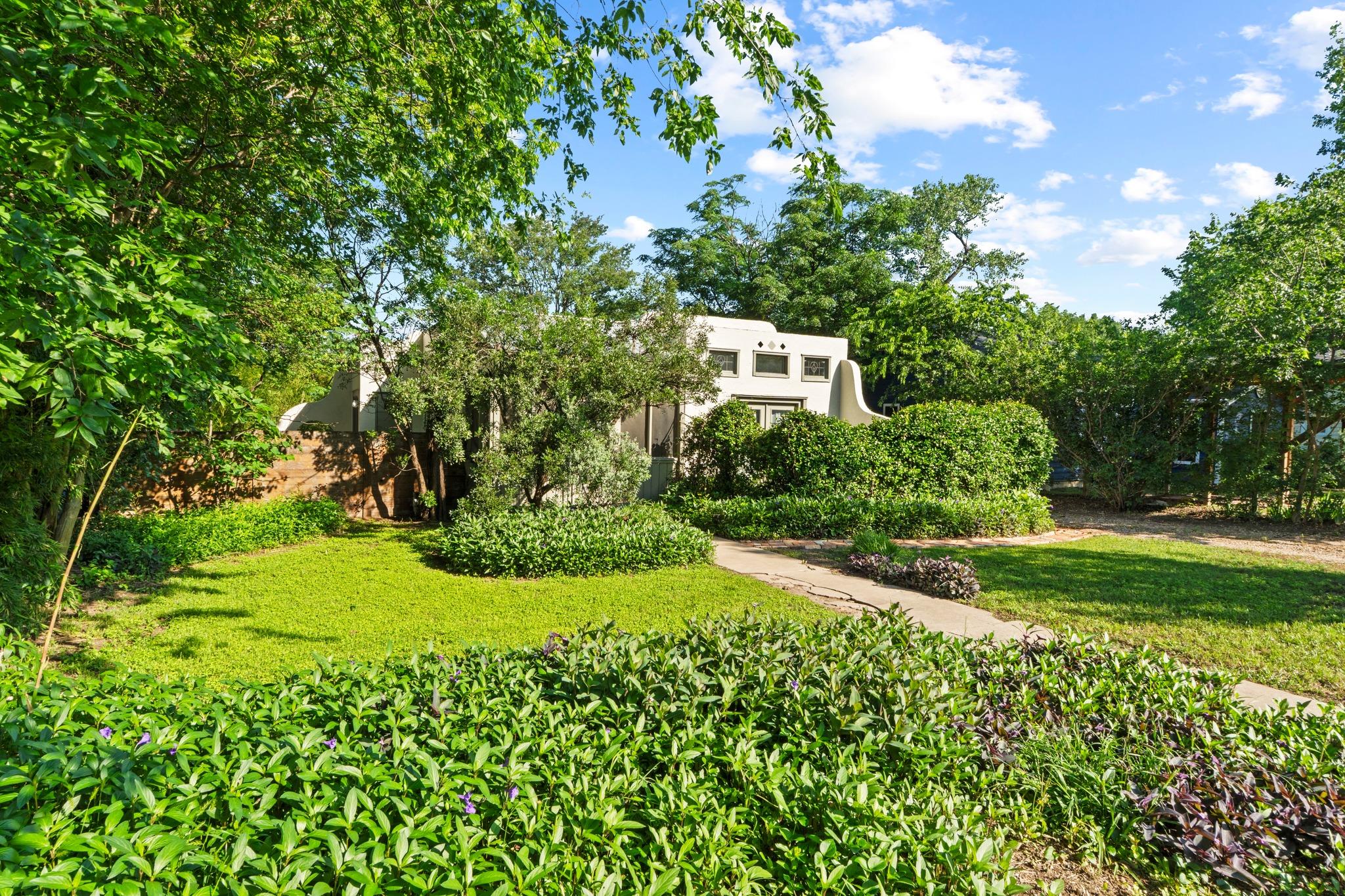 4802 Rowena Ave, Austin, TX 78751