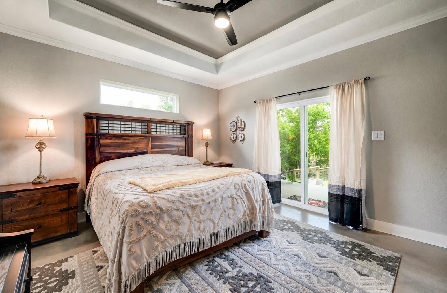 202 Falling Oak Dr, Blanco, TX 78606