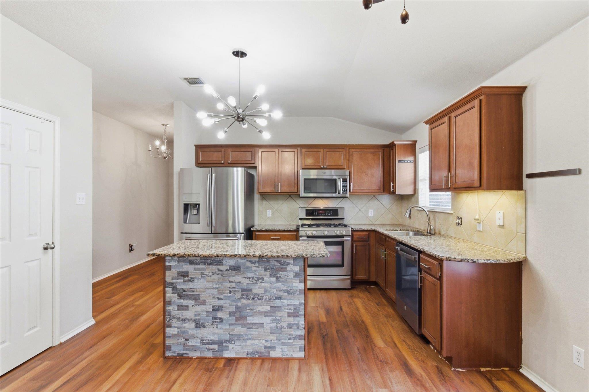 801 Covent Dr, Kyle, TX 78640