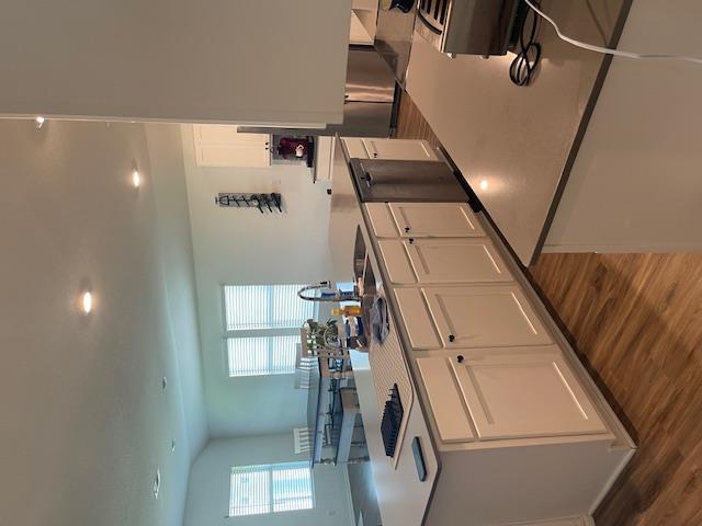 317 Colthorpe Ln, Hutto, TX 78634