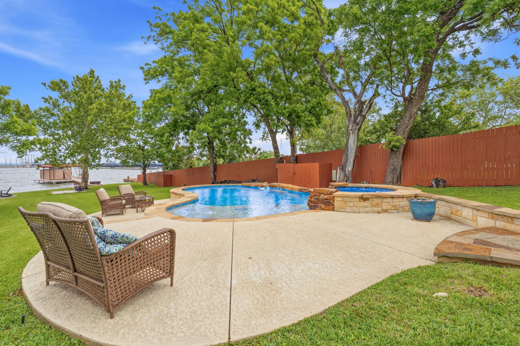 5100 W Fm 2147 Rd, Horseshoe Bay, TX 78657