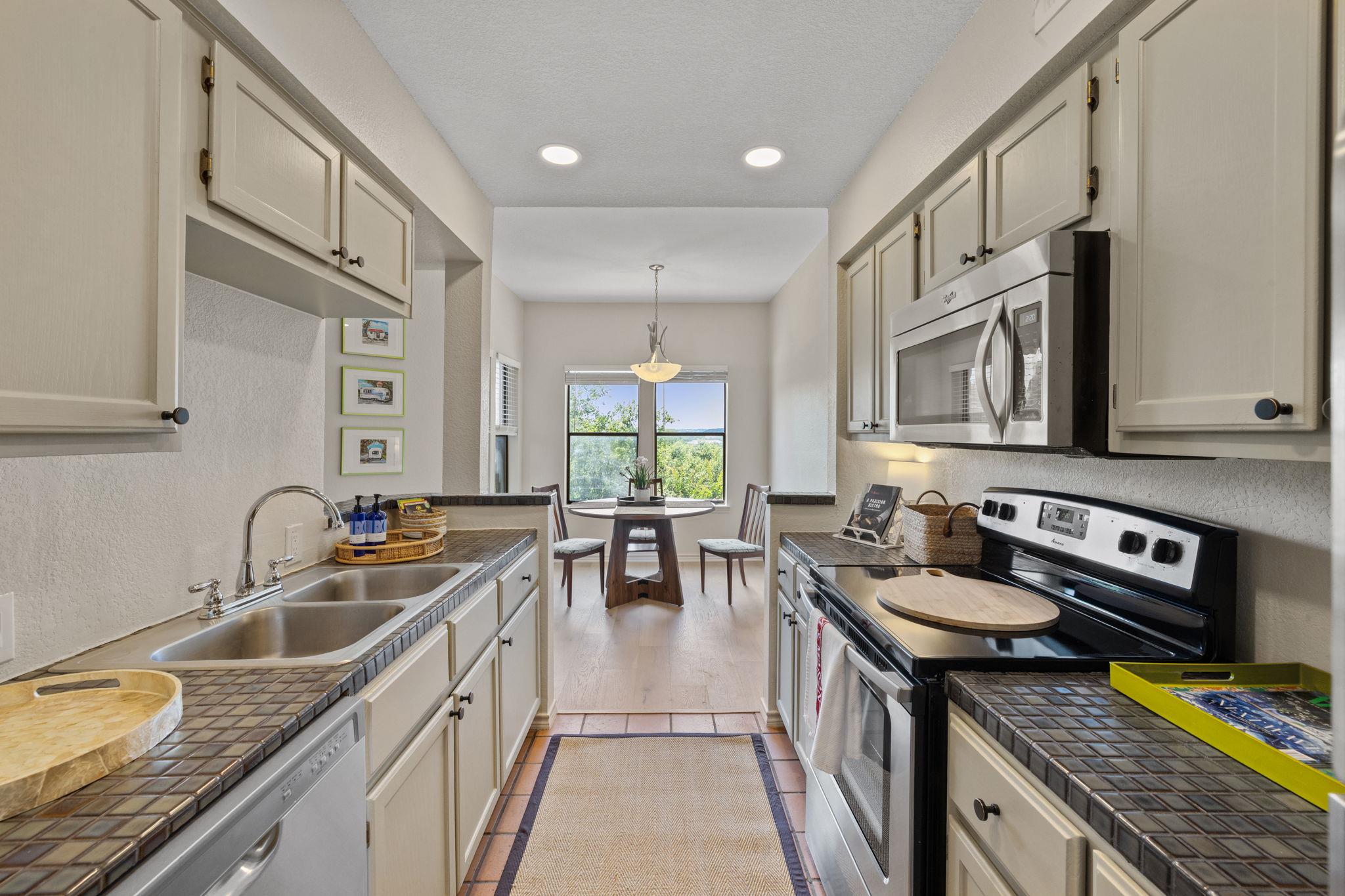 8200 Neely Dr # 125, Austin, TX 78759