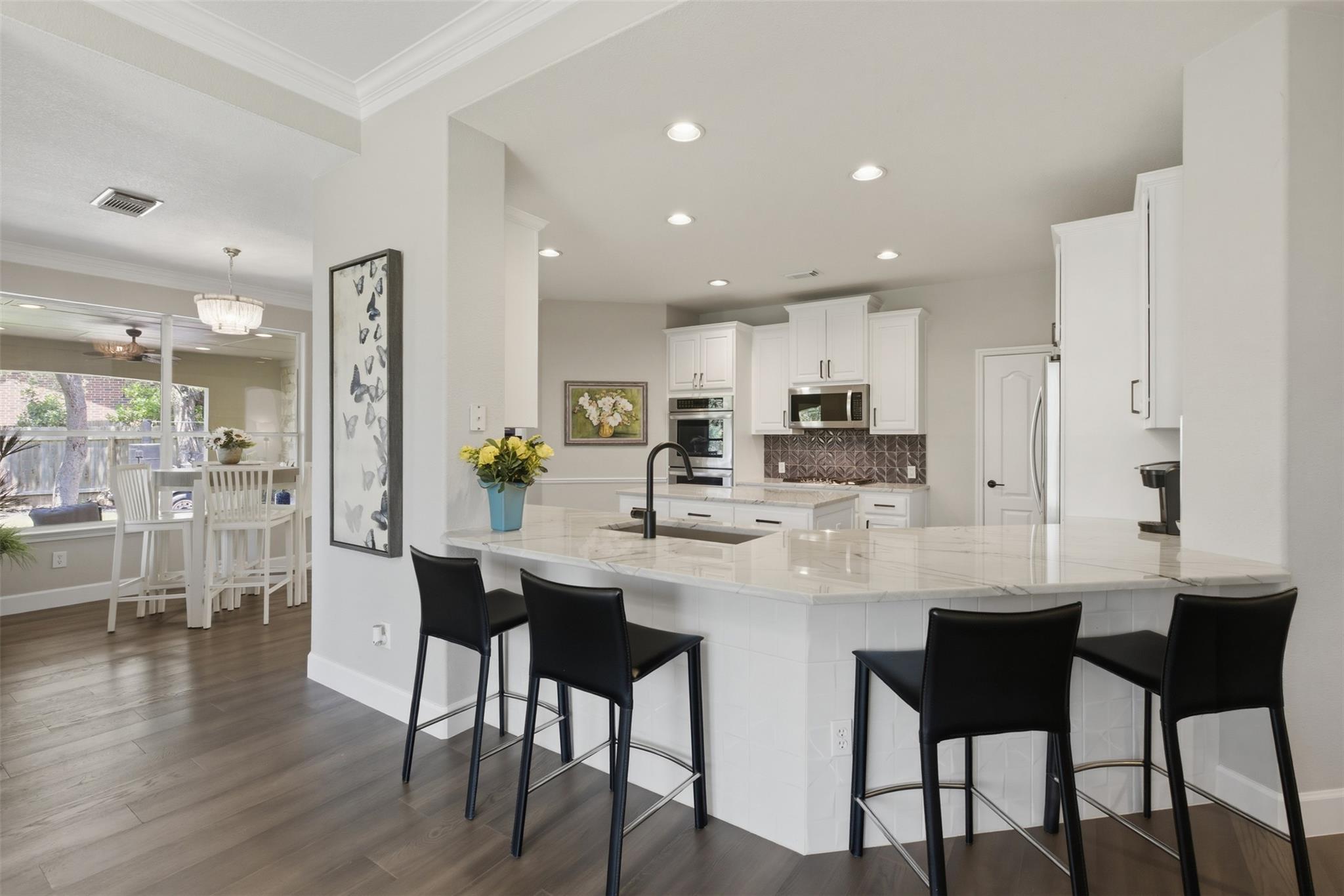 6400 Magenta Ln, Austin, TX 78739