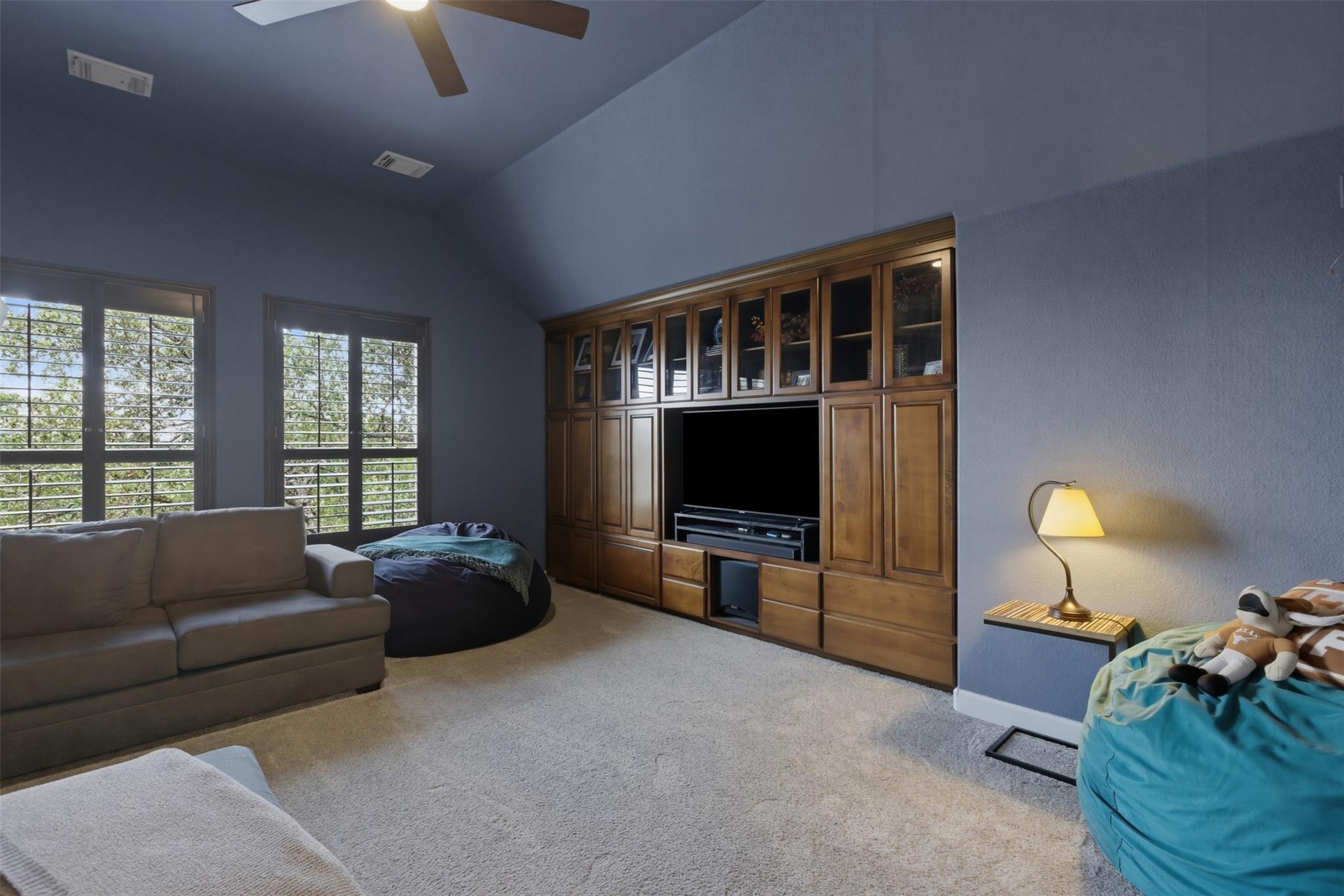 6400 Magenta Ln, Austin, TX 78739