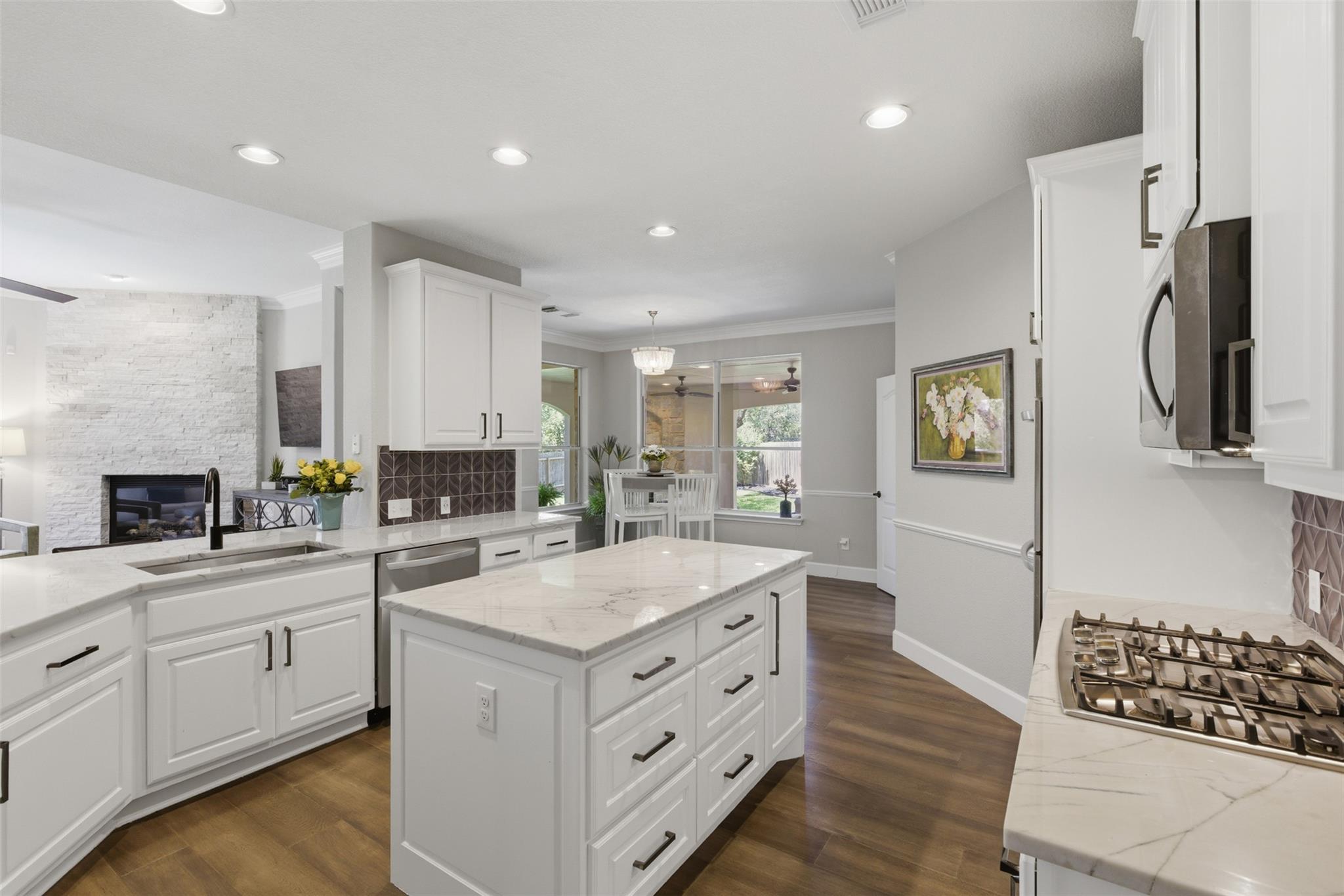 6400 Magenta Ln, Austin, TX 78739