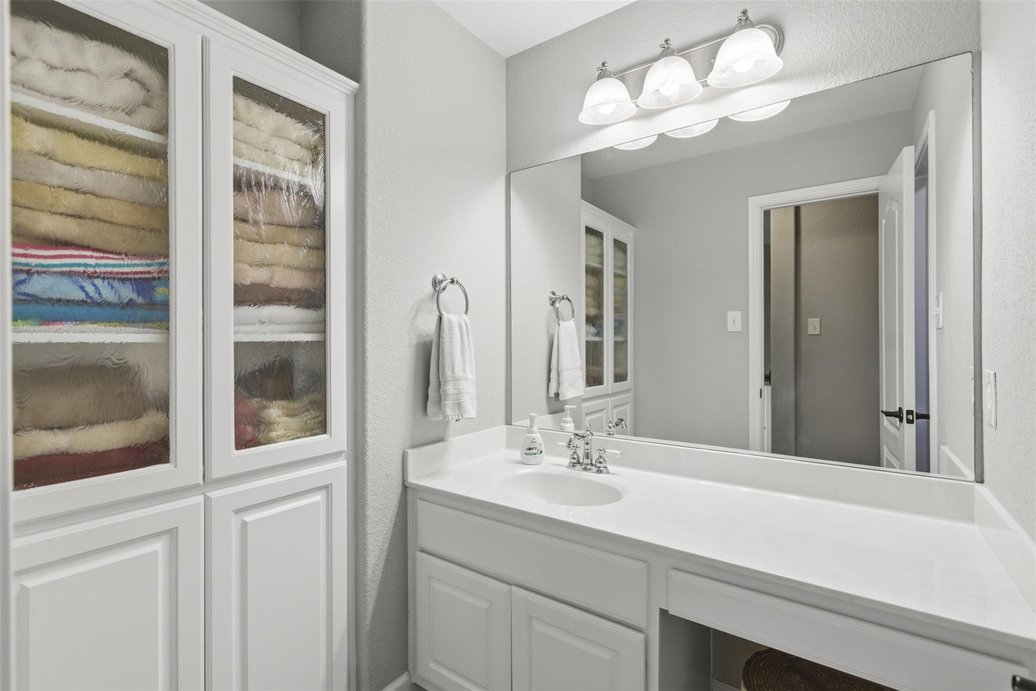 6400 Magenta Ln, Austin, TX 78739