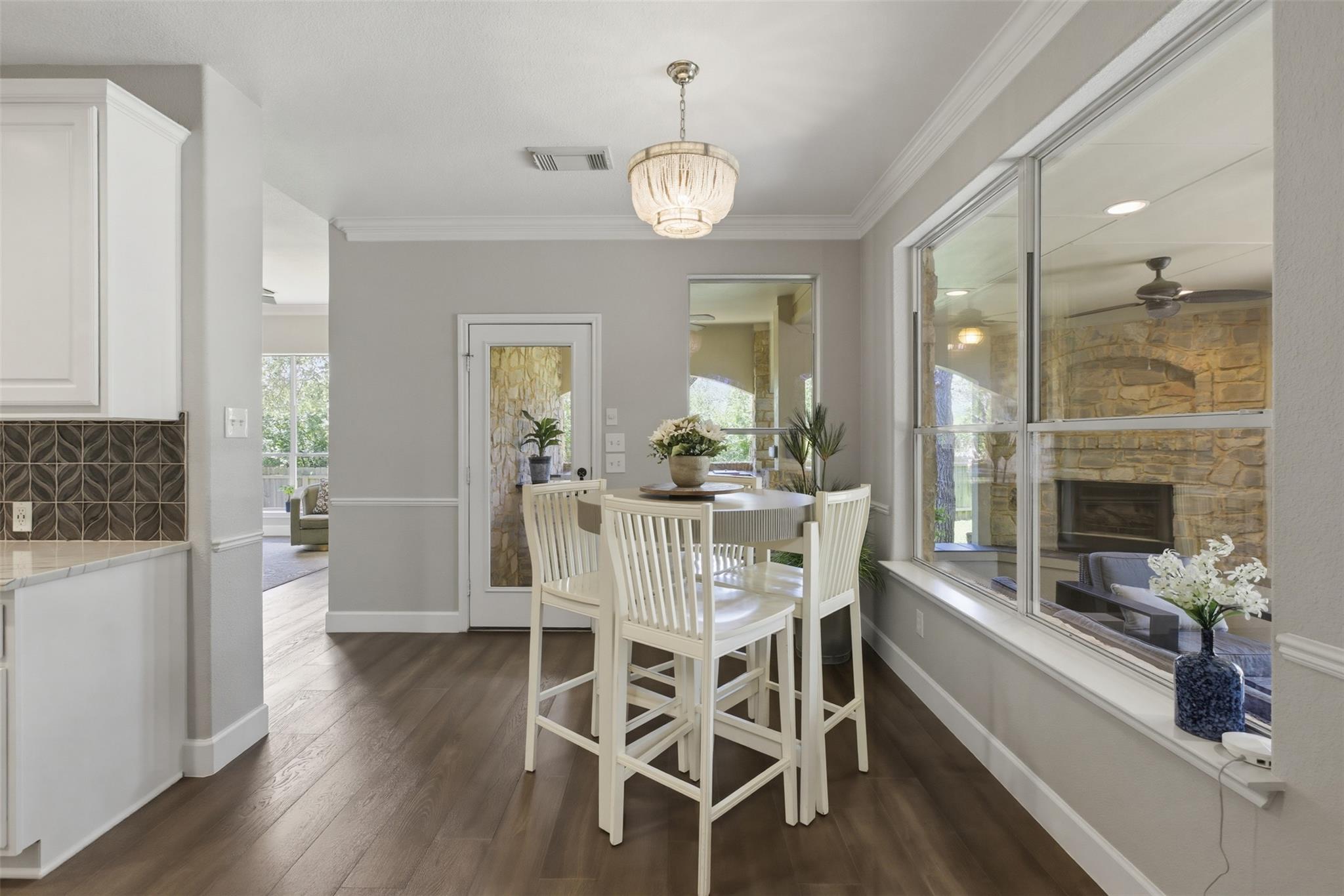 6400 Magenta Ln, Austin, TX 78739