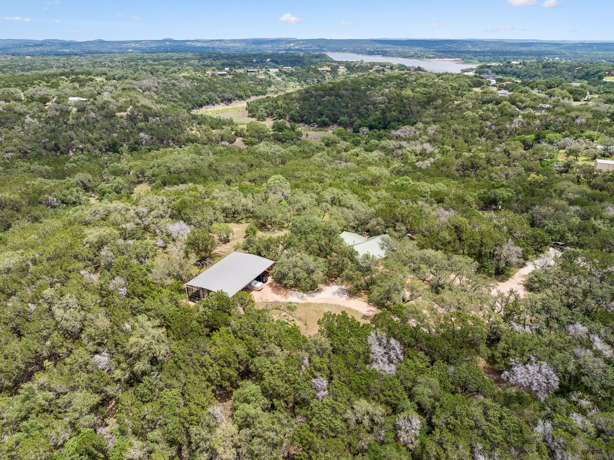 300 Bluff Rd, Spicewood, TX 78669