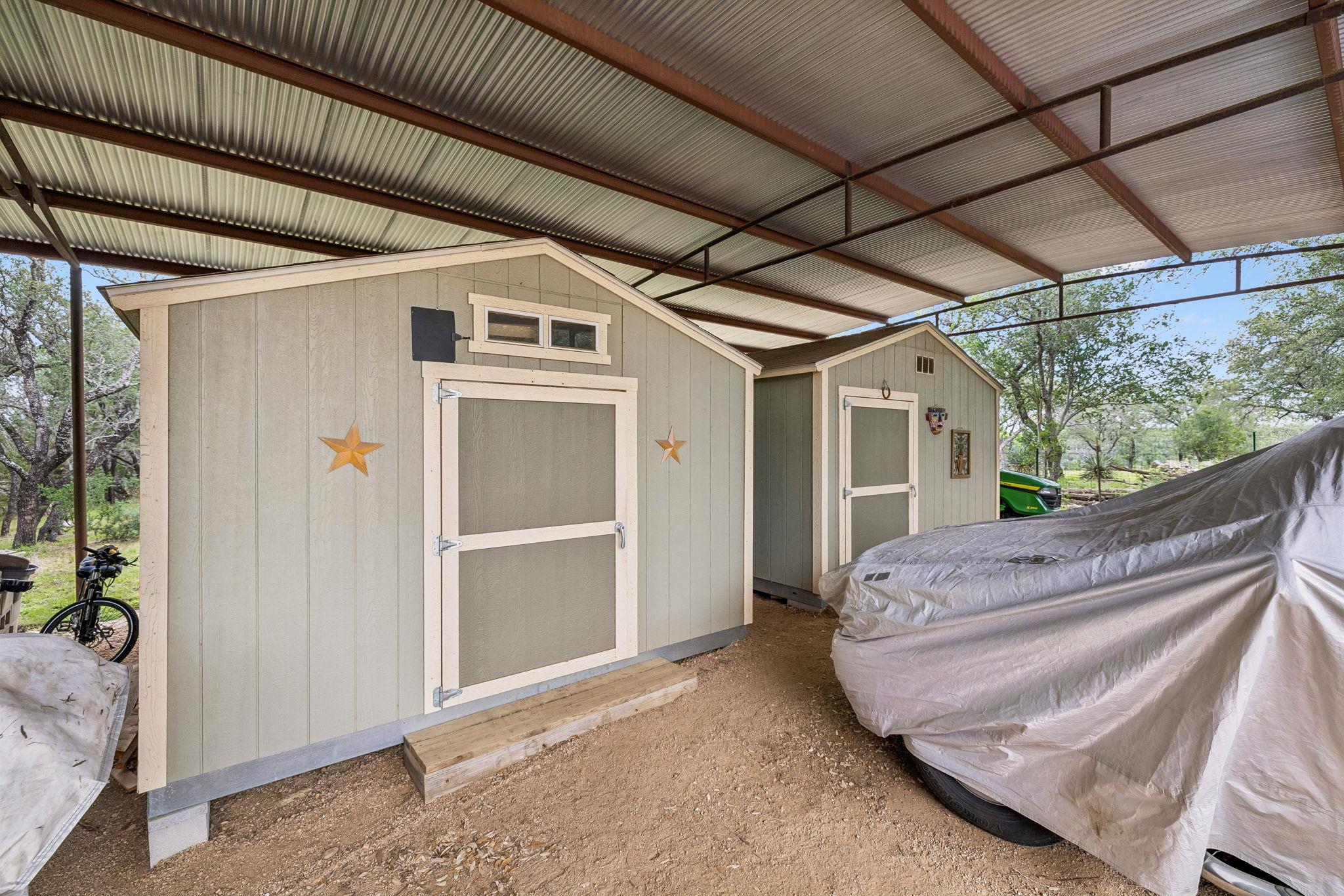 300 Bluff Rd, Spicewood, TX 78669