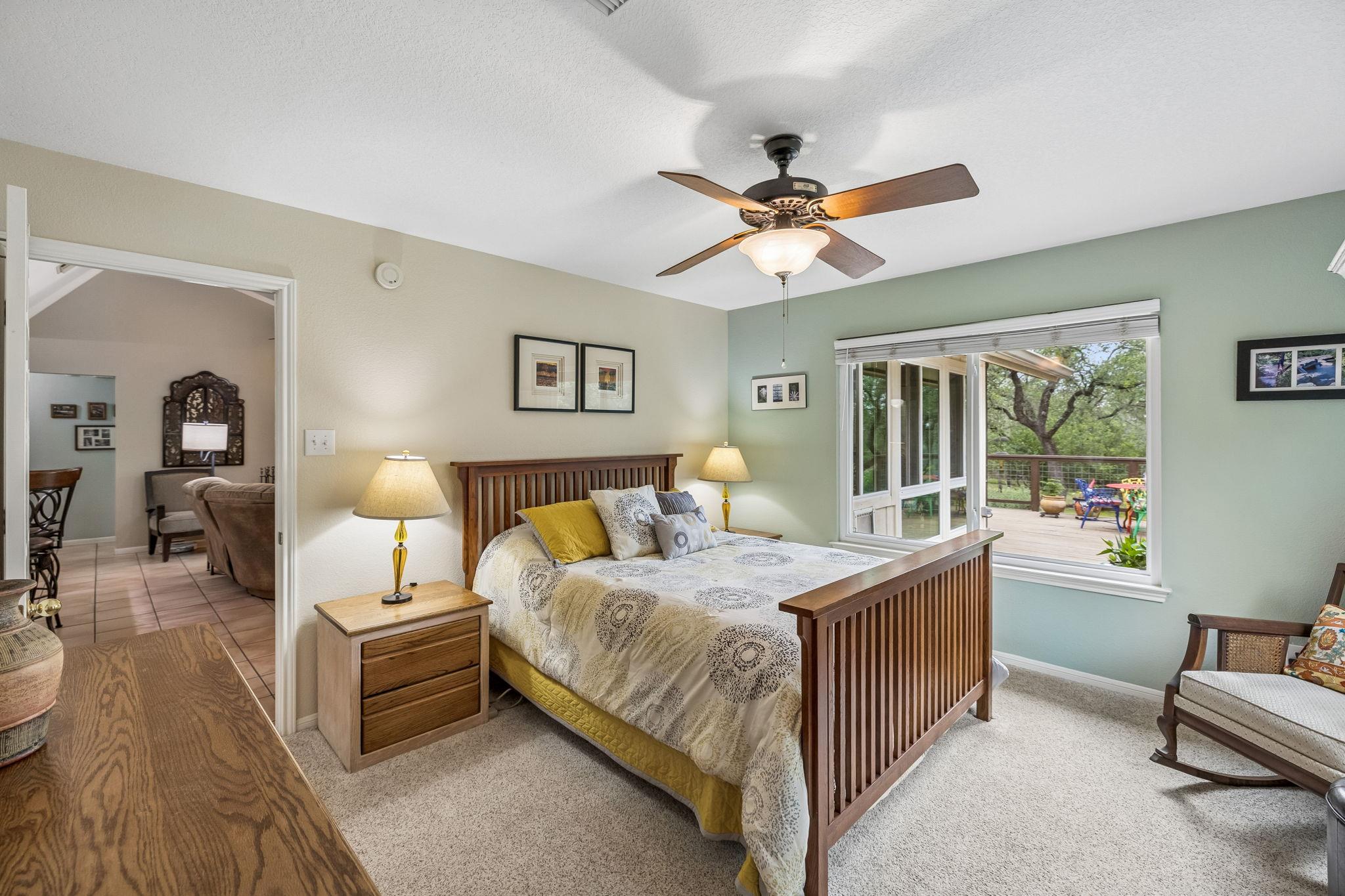 300 Bluff Rd, Spicewood, TX 78669