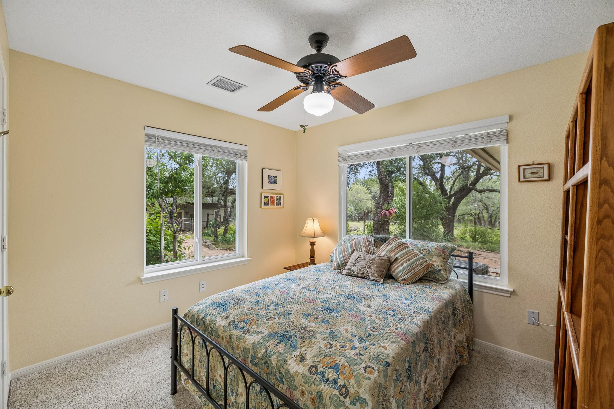 300 Bluff Rd, Spicewood, TX 78669