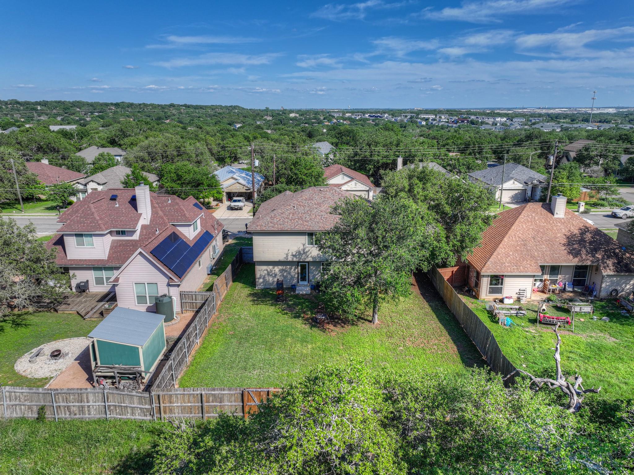 2106 Stonehaven Rd, San Marcos, TX 78666