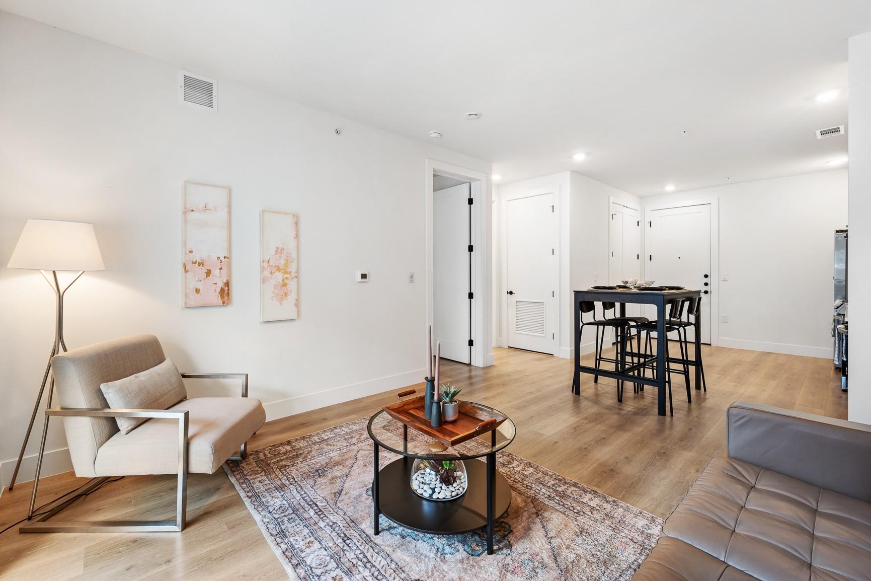 1701 Simond Ave # 201, Austin, TX 78723