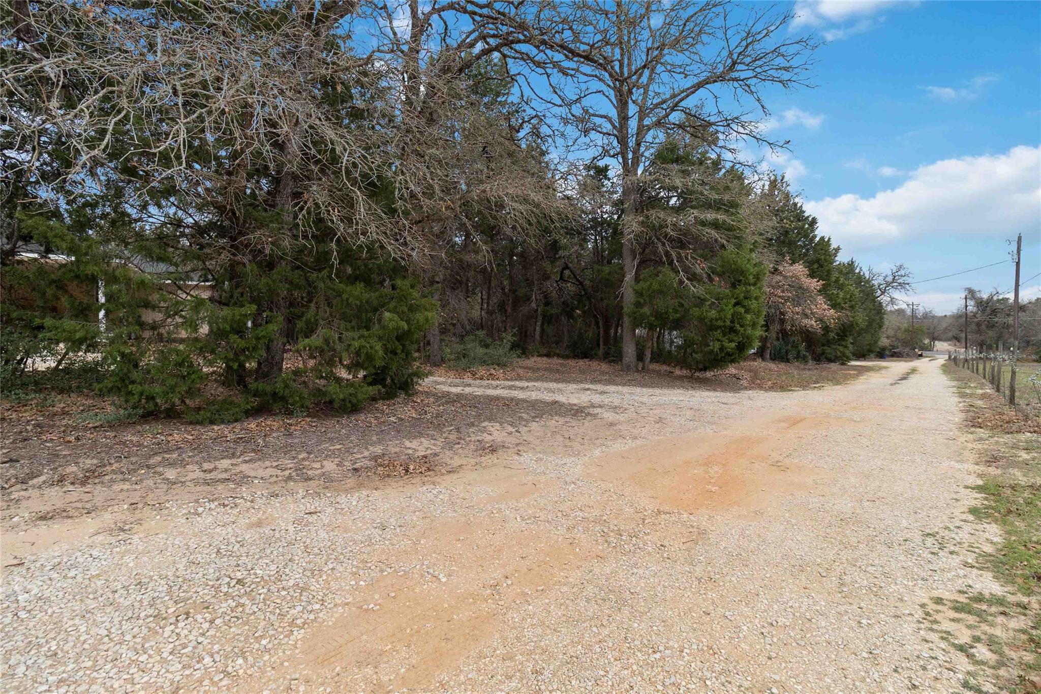 581 Highway 95 Highway S, Elgin, TX 78621
