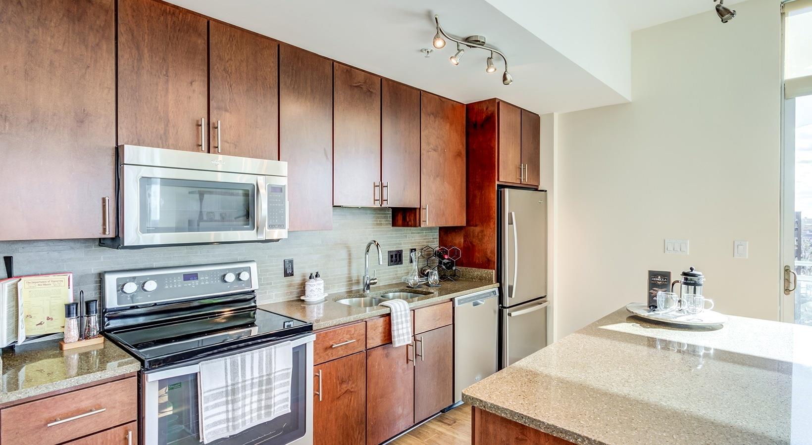 5250 Brownway St # 2008, Houston, TX 77056