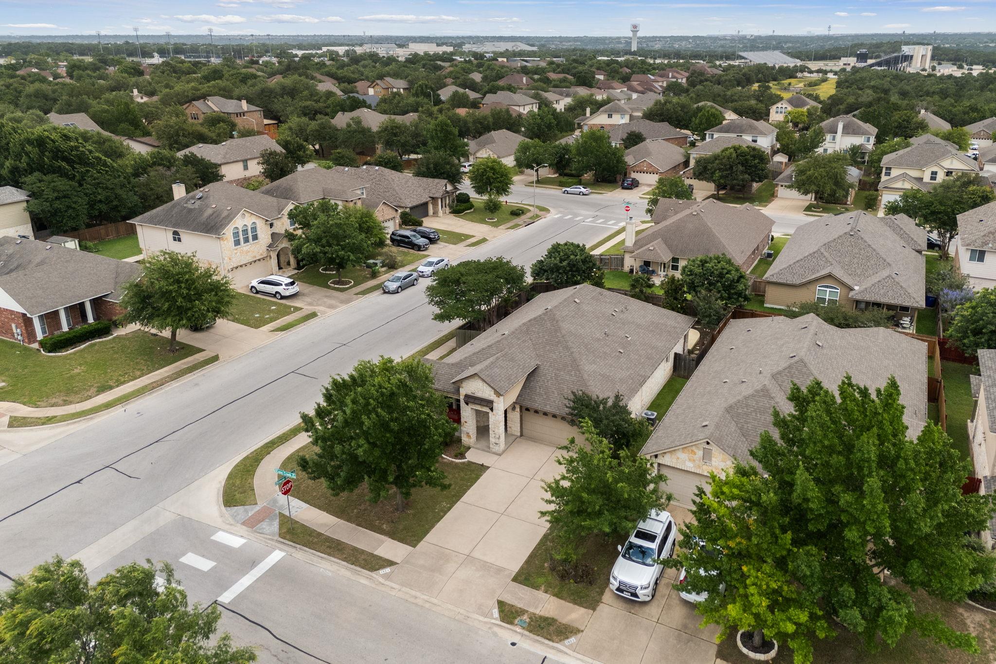 1924 Conn Creek Rd, Cedar Park, TX 78613