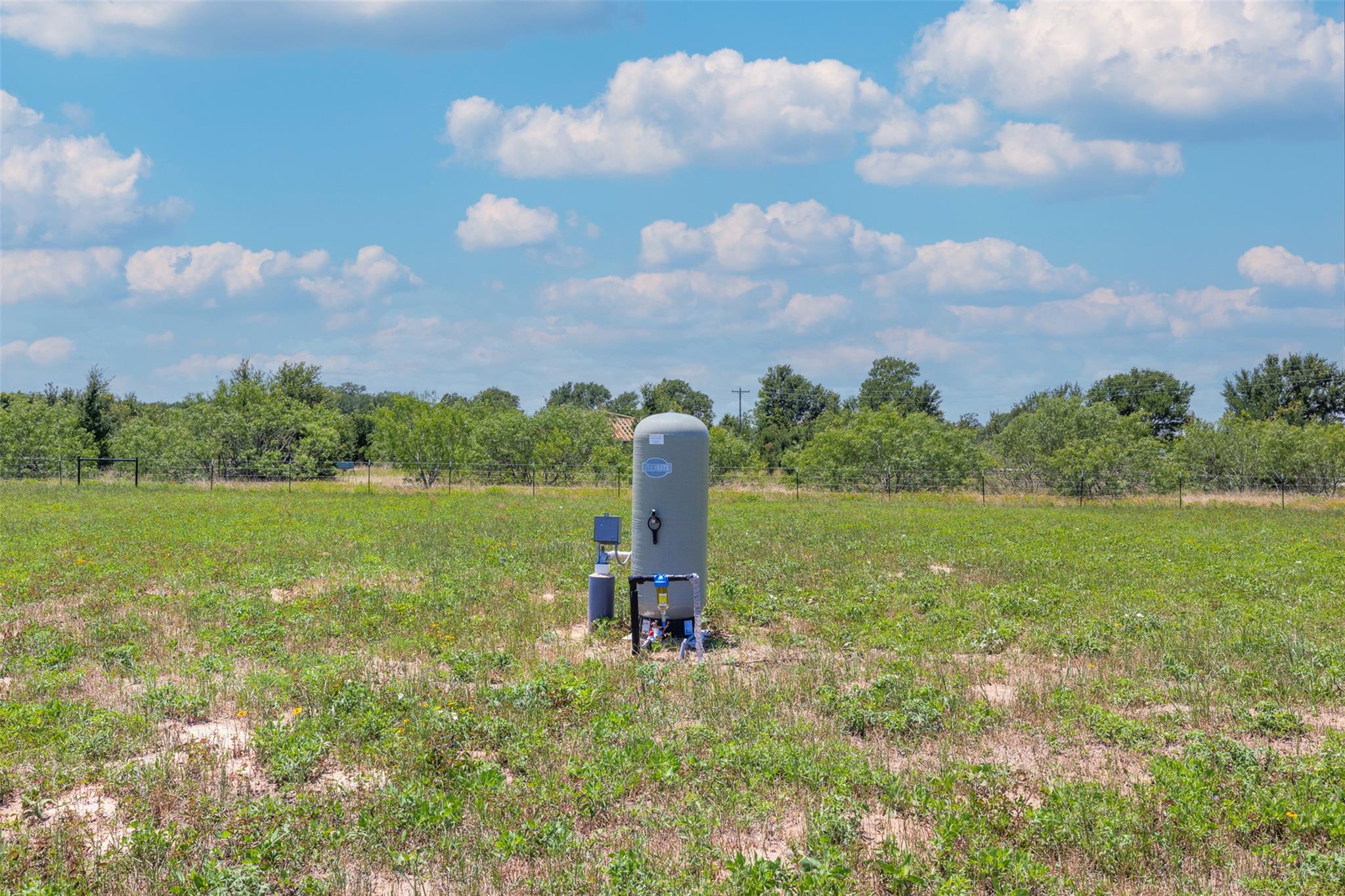 10482 County Road 276, Somerville, TX 77879
