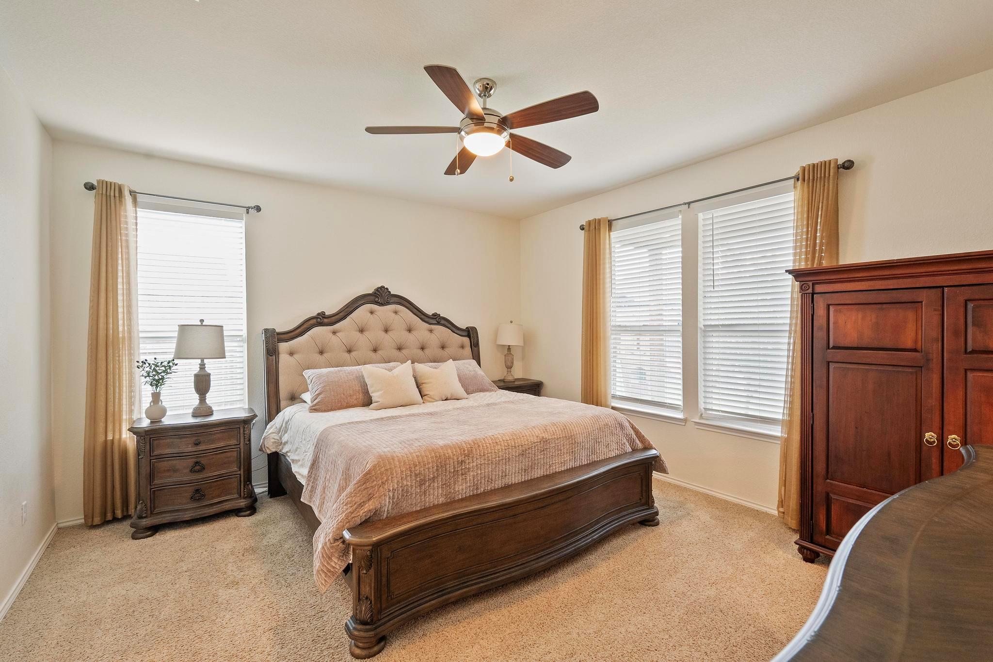 1004 Grand Teton Trl, Taylor, TX 76574