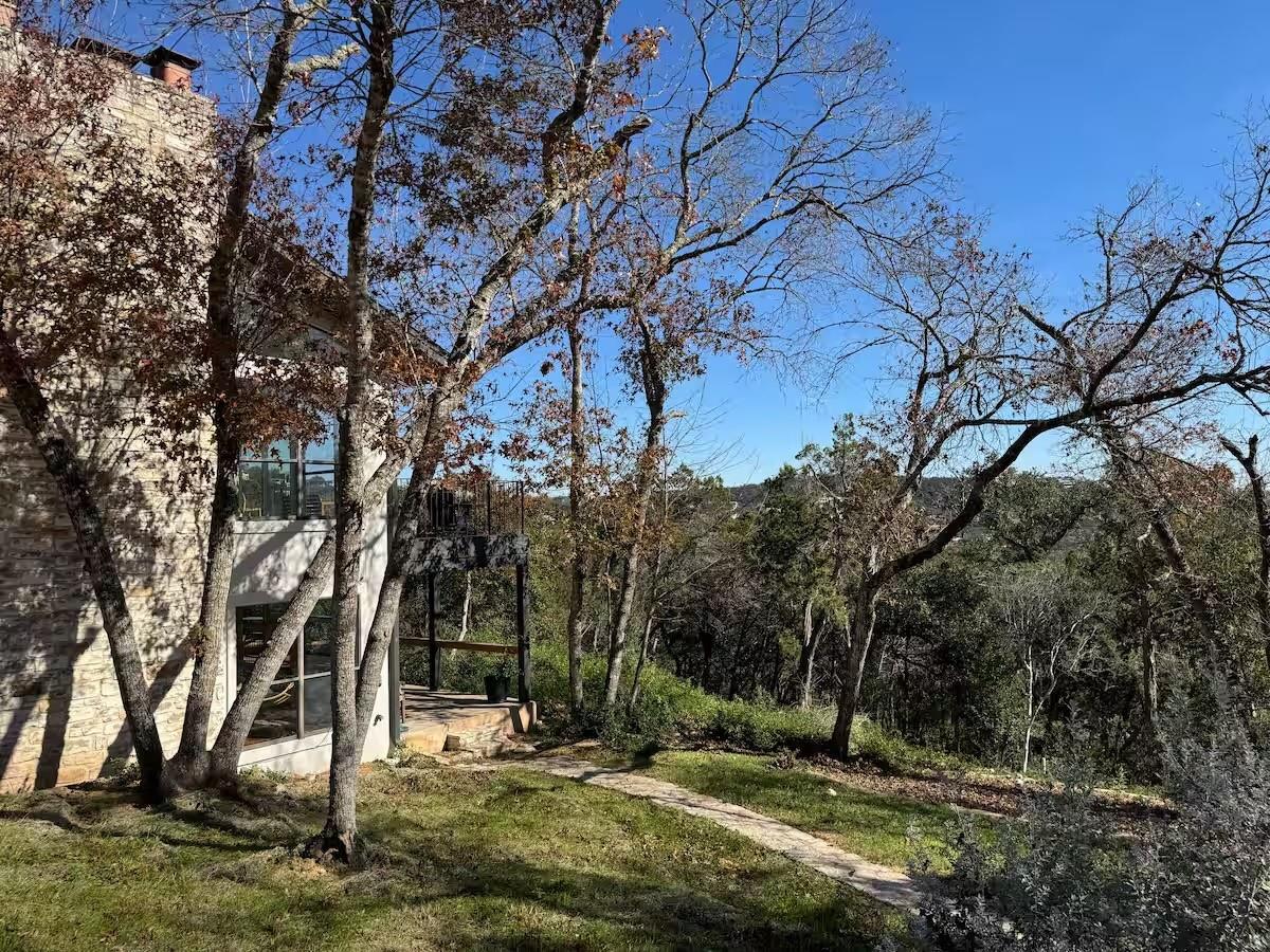 1302 Wild Basin Ldg, Austin, TX 78746