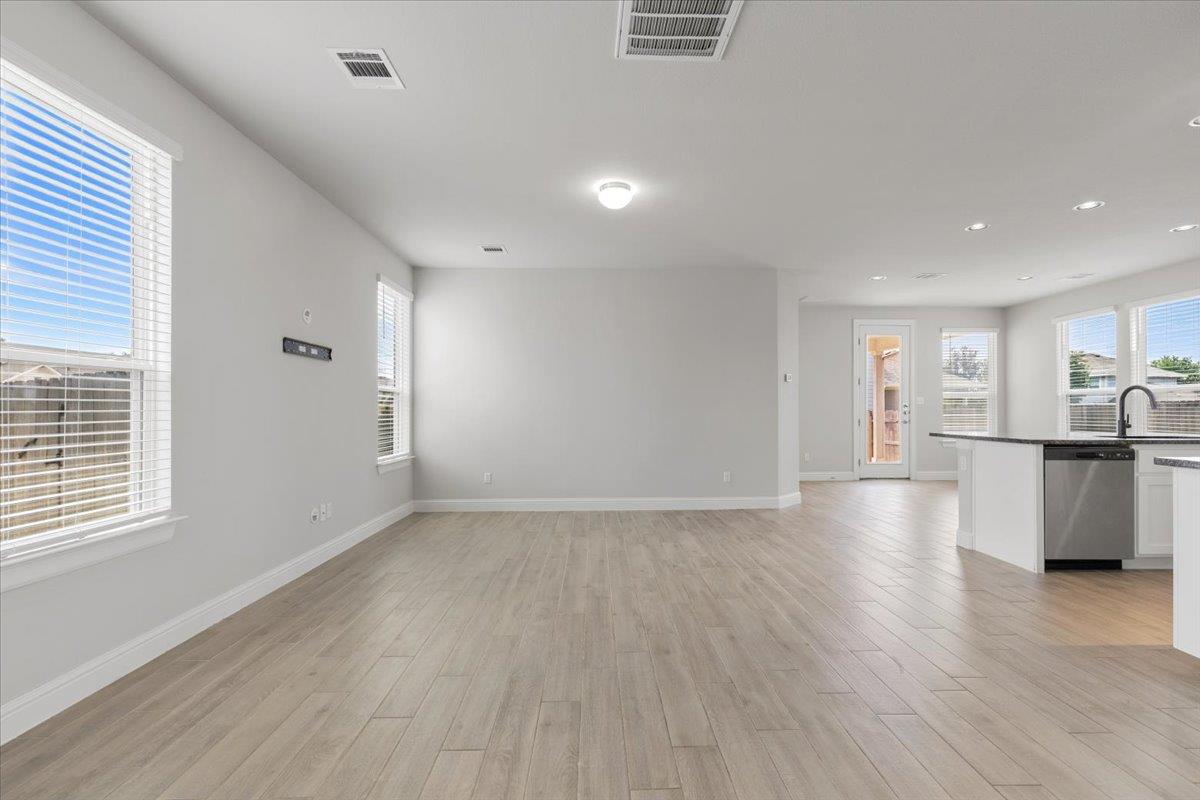 101 Free Stone Dr, Georgetown, TX 78628