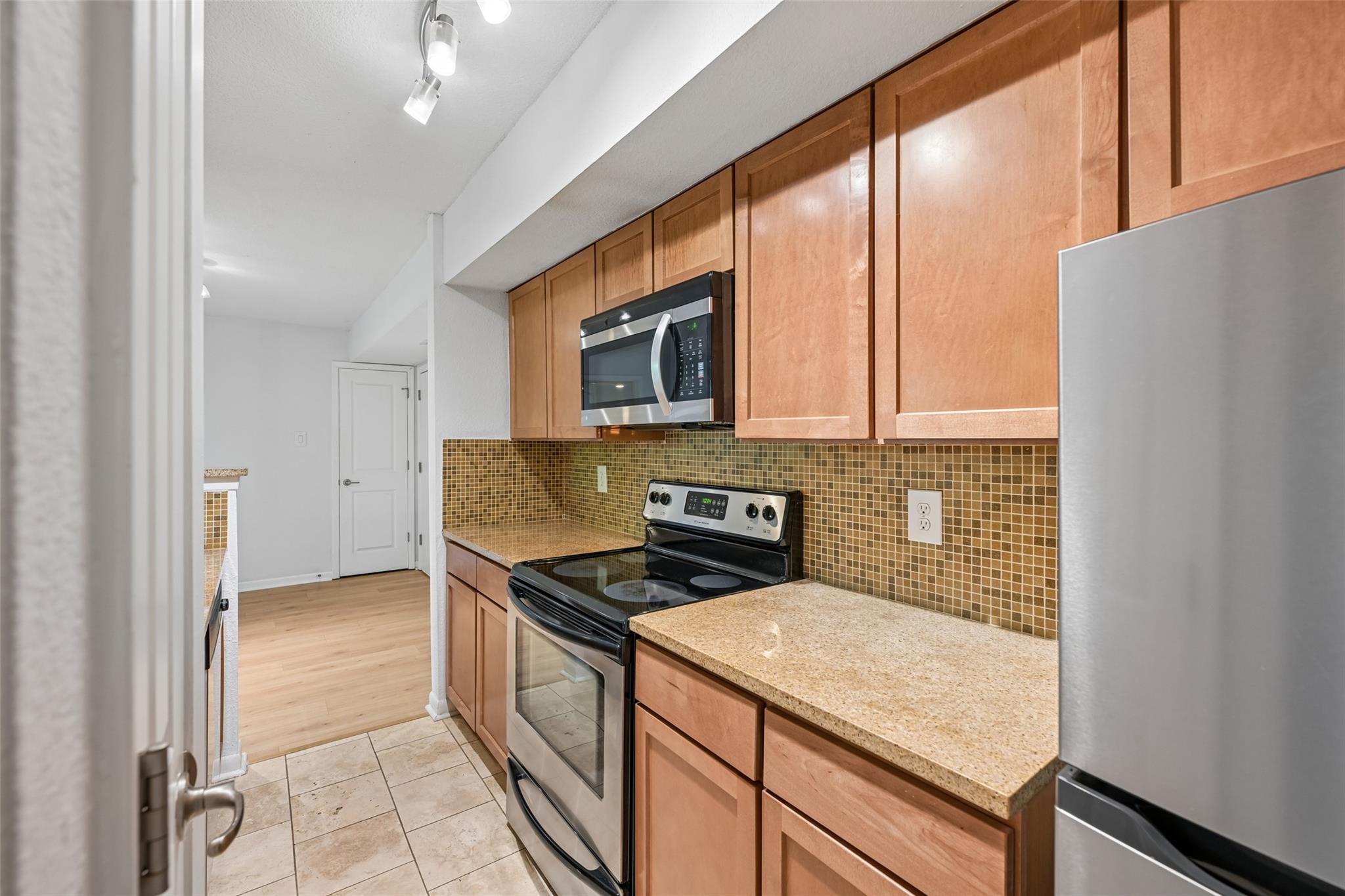 3204 Menchaca Rd # 115, Austin, TX 78704