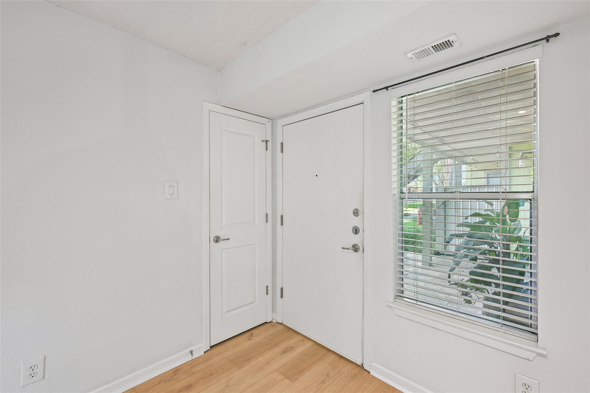 3204 Menchaca Rd # 115, Austin, TX 78704