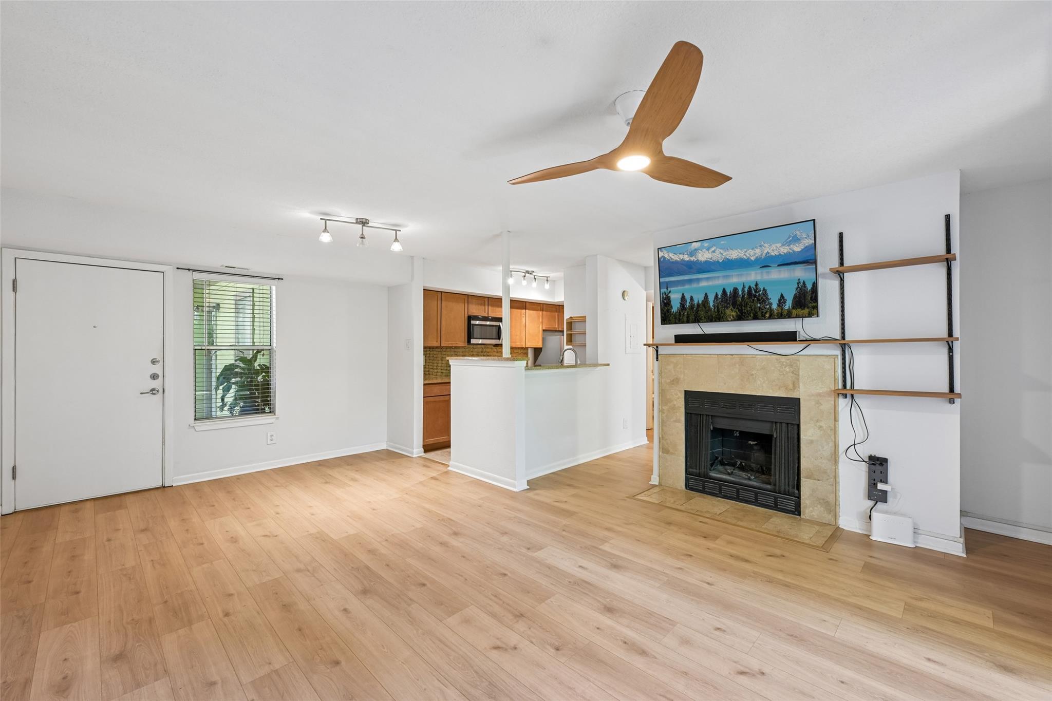3204 Menchaca Rd # 115, Austin, TX 78704