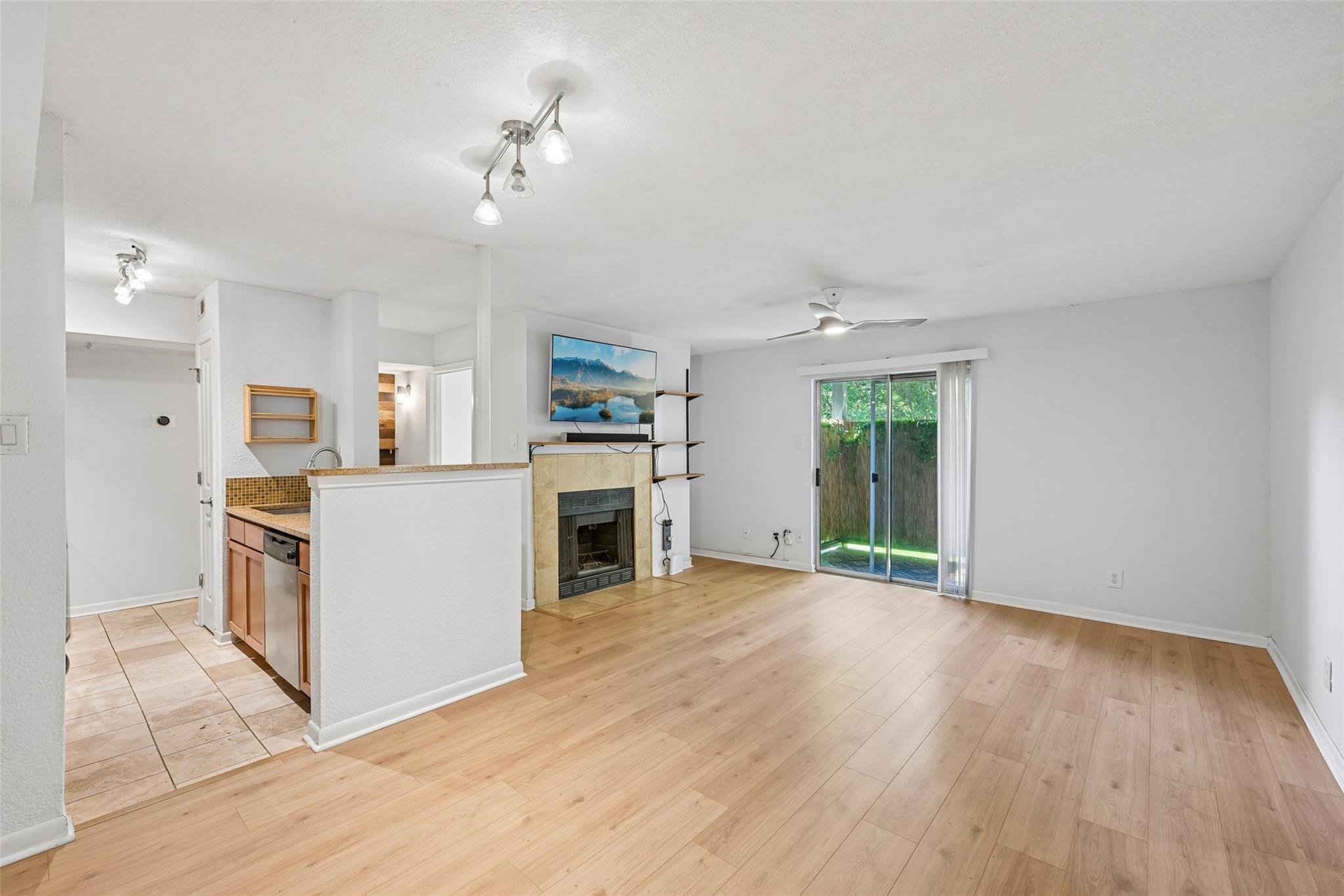 3204 Menchaca Rd # 115, Austin, TX 78704