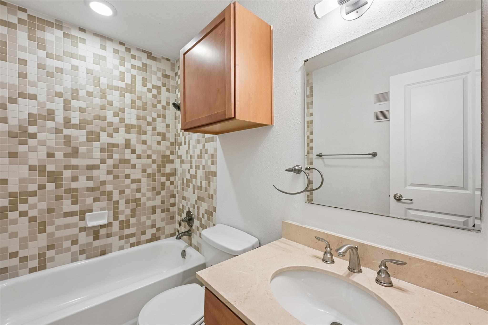 3204 Menchaca Rd # 115, Austin, TX 78704