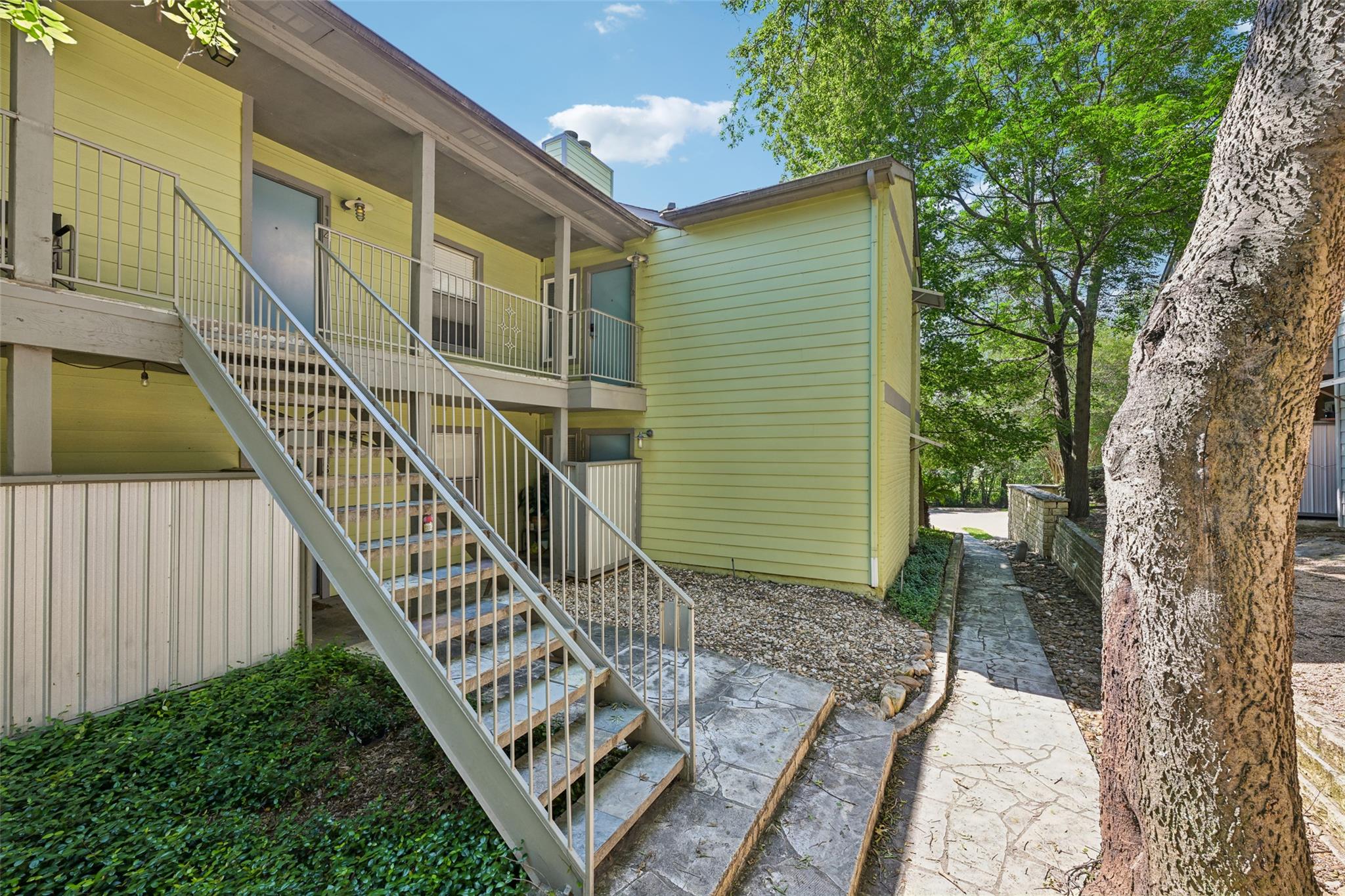 3204 Menchaca Rd # 115, Austin, TX 78704