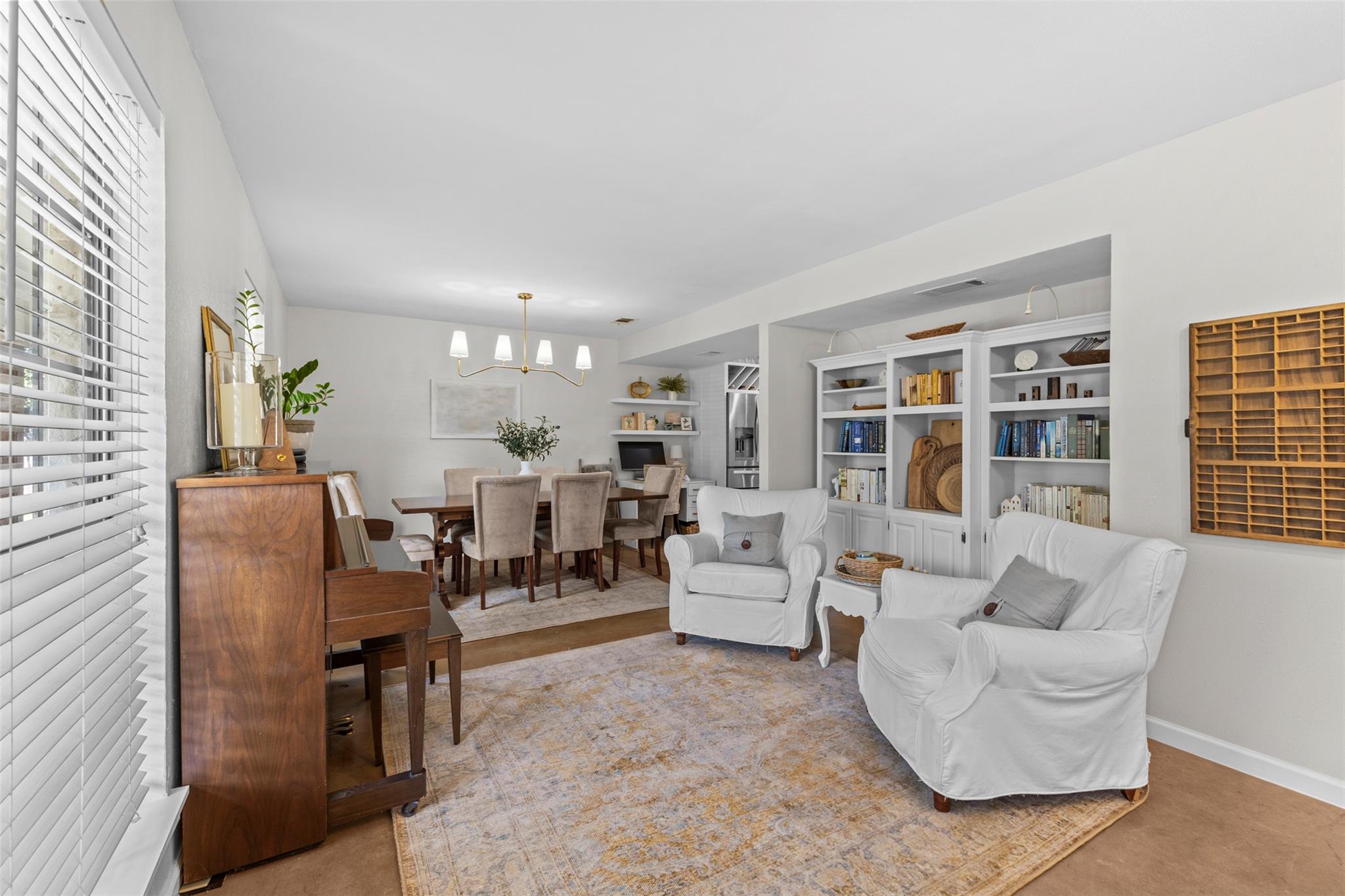 11002 Hillside Oak Ln, Austin, TX 78750