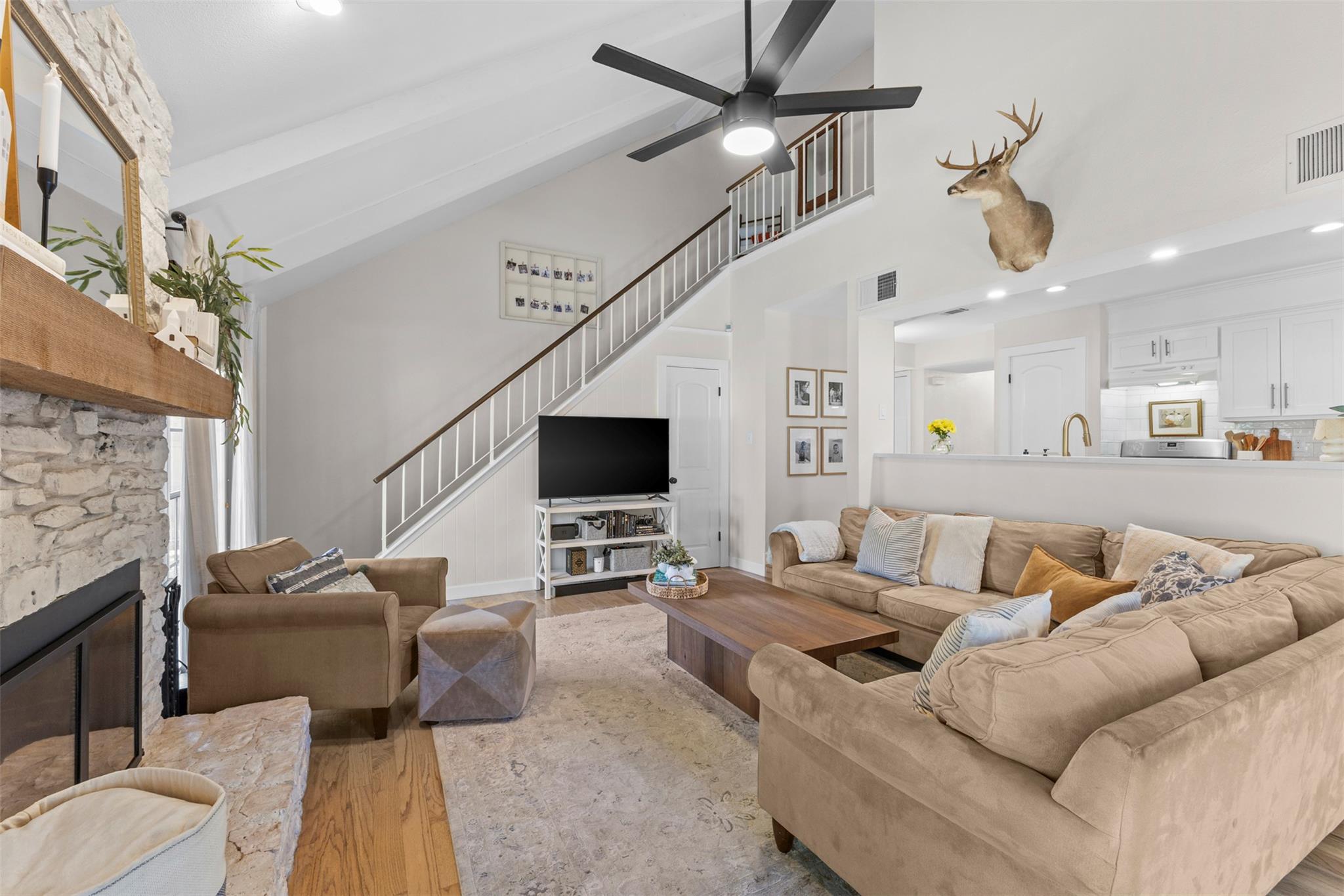 11002 Hillside Oak Ln, Austin, TX 78750
