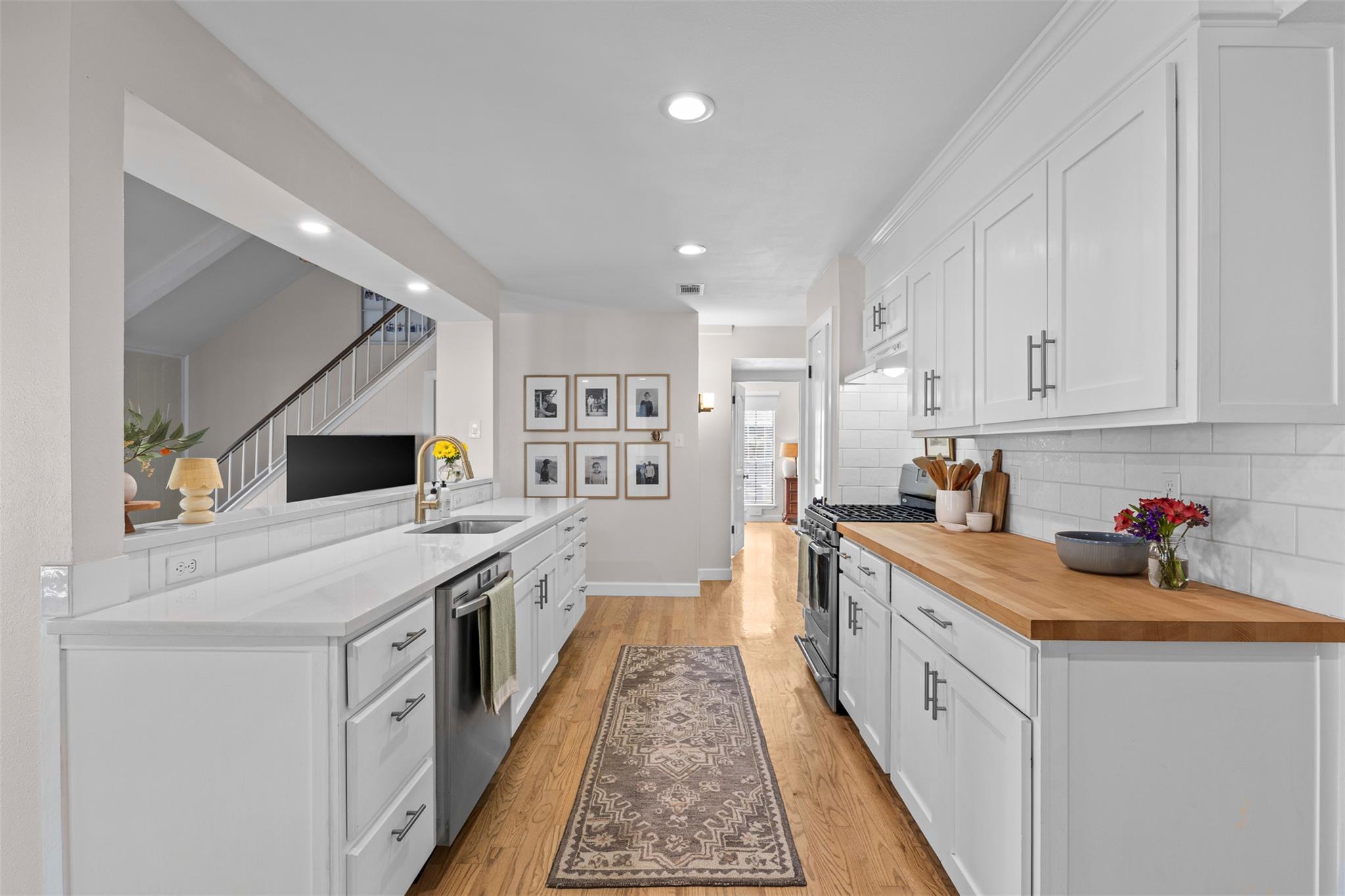 11002 Hillside Oak Ln, Austin, TX 78750