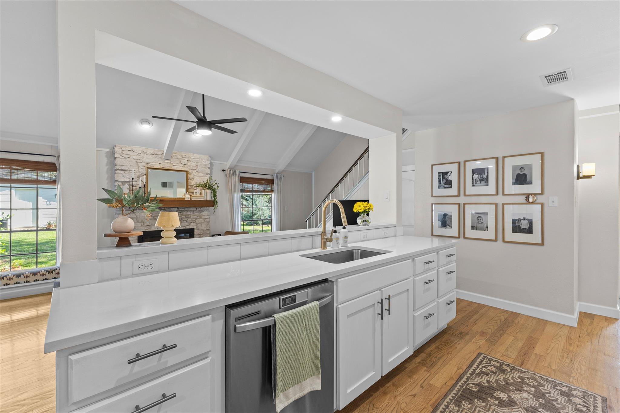 11002 Hillside Oak Ln, Austin, TX 78750