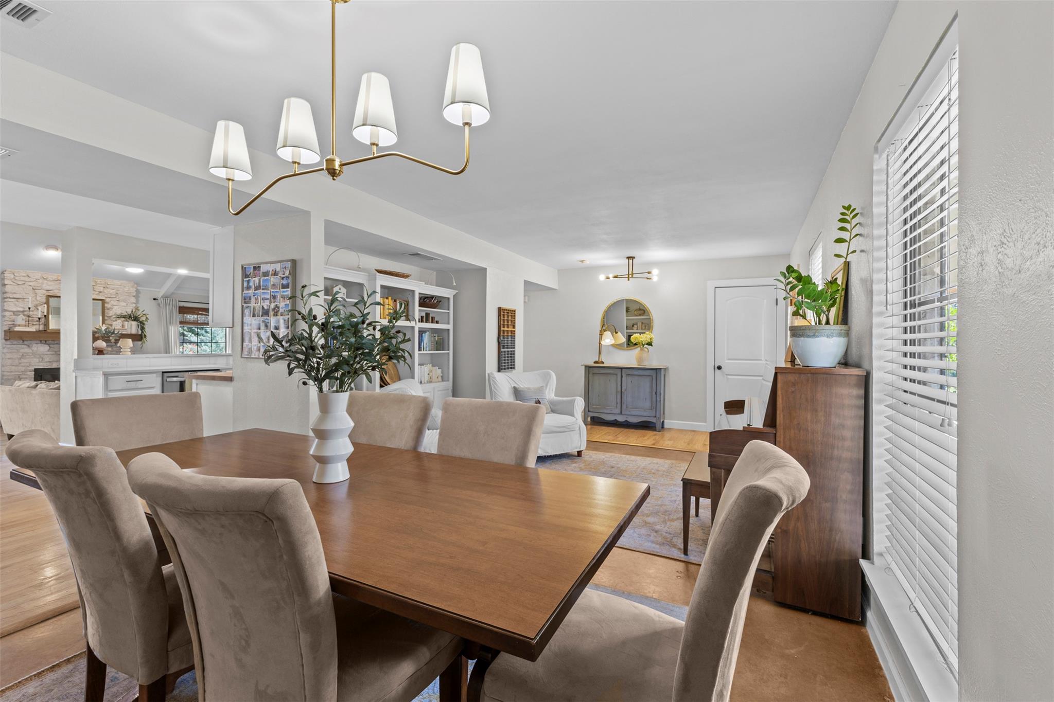 11002 Hillside Oak Ln, Austin, TX 78750