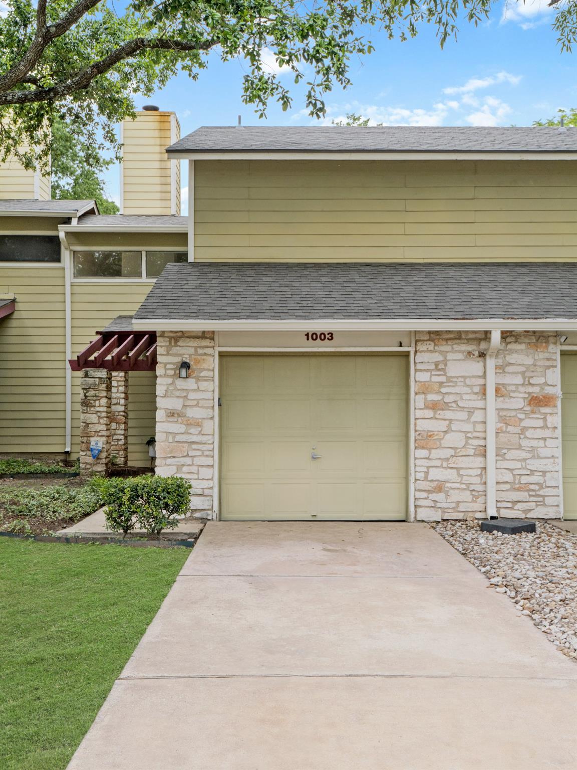 512 Eberhart Ln # 1003, Austin, TX 78745