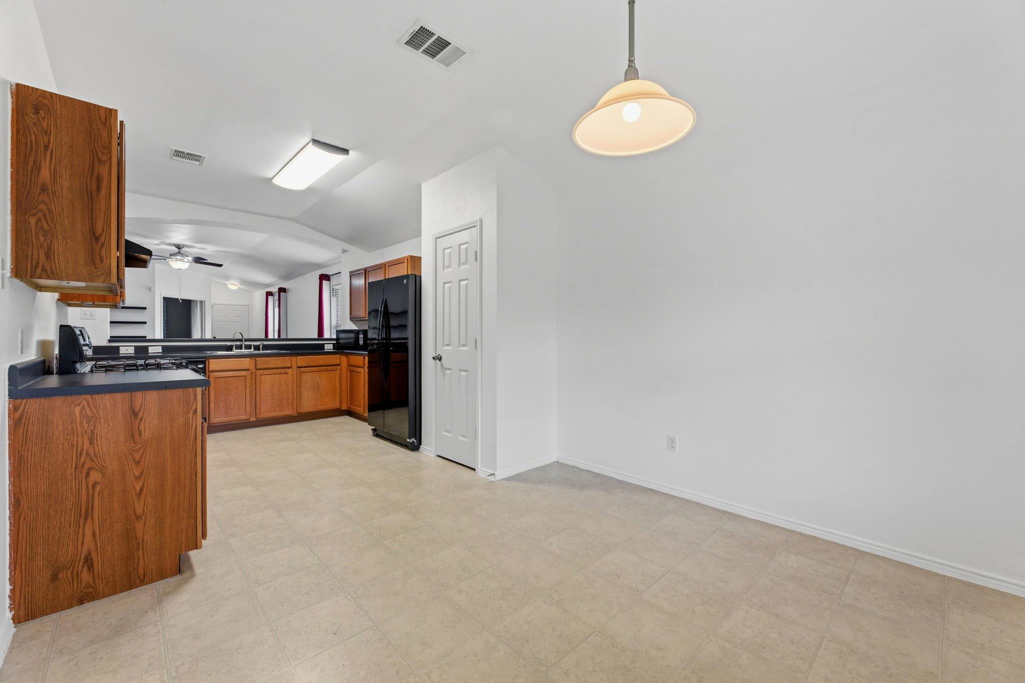 12601 Wayne Spur Ln, Elgin, TX 78621