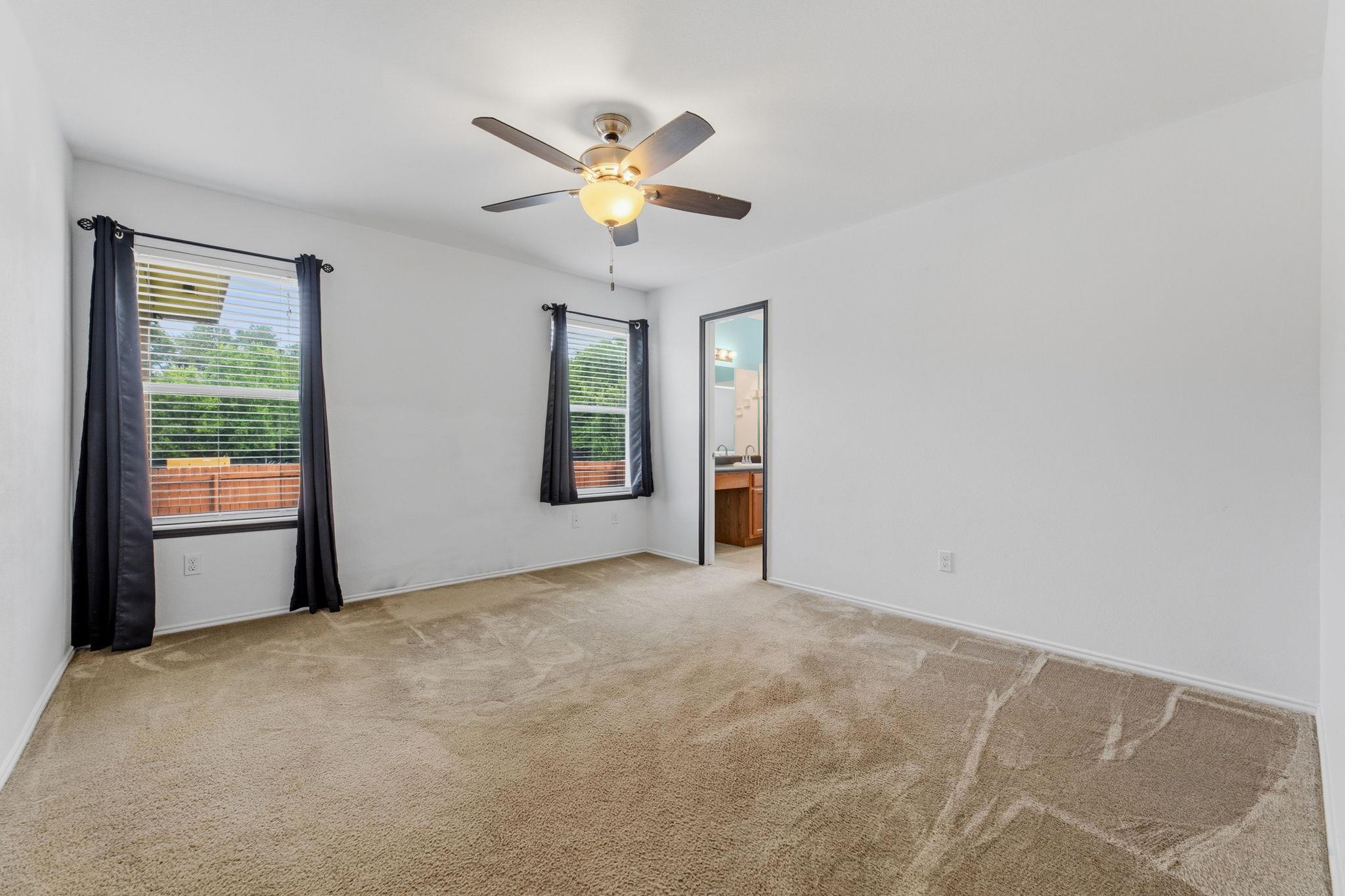 12601 Wayne Spur Ln, Elgin, TX 78621