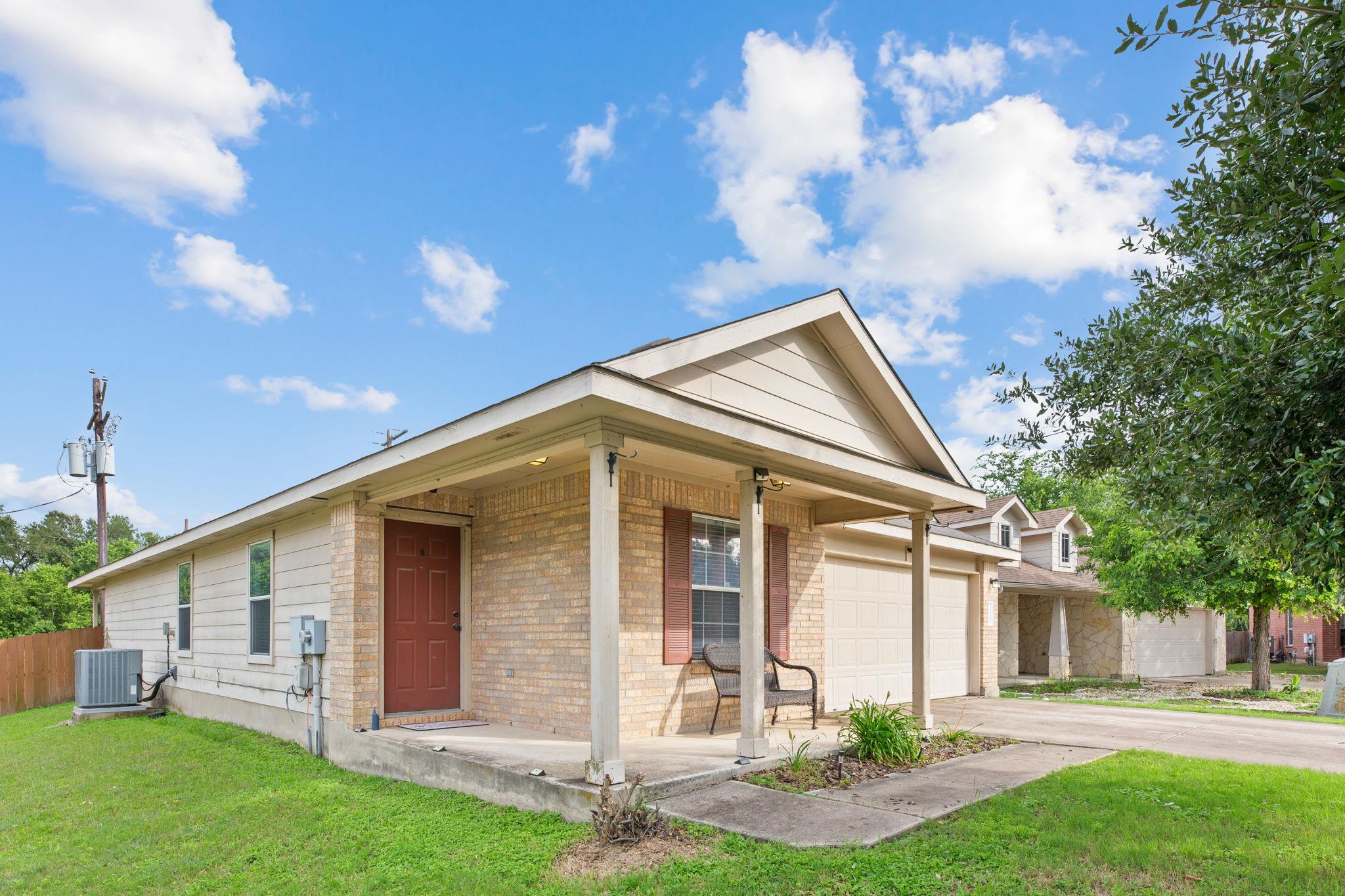 12601 Wayne Spur Ln, Elgin, TX 78621
