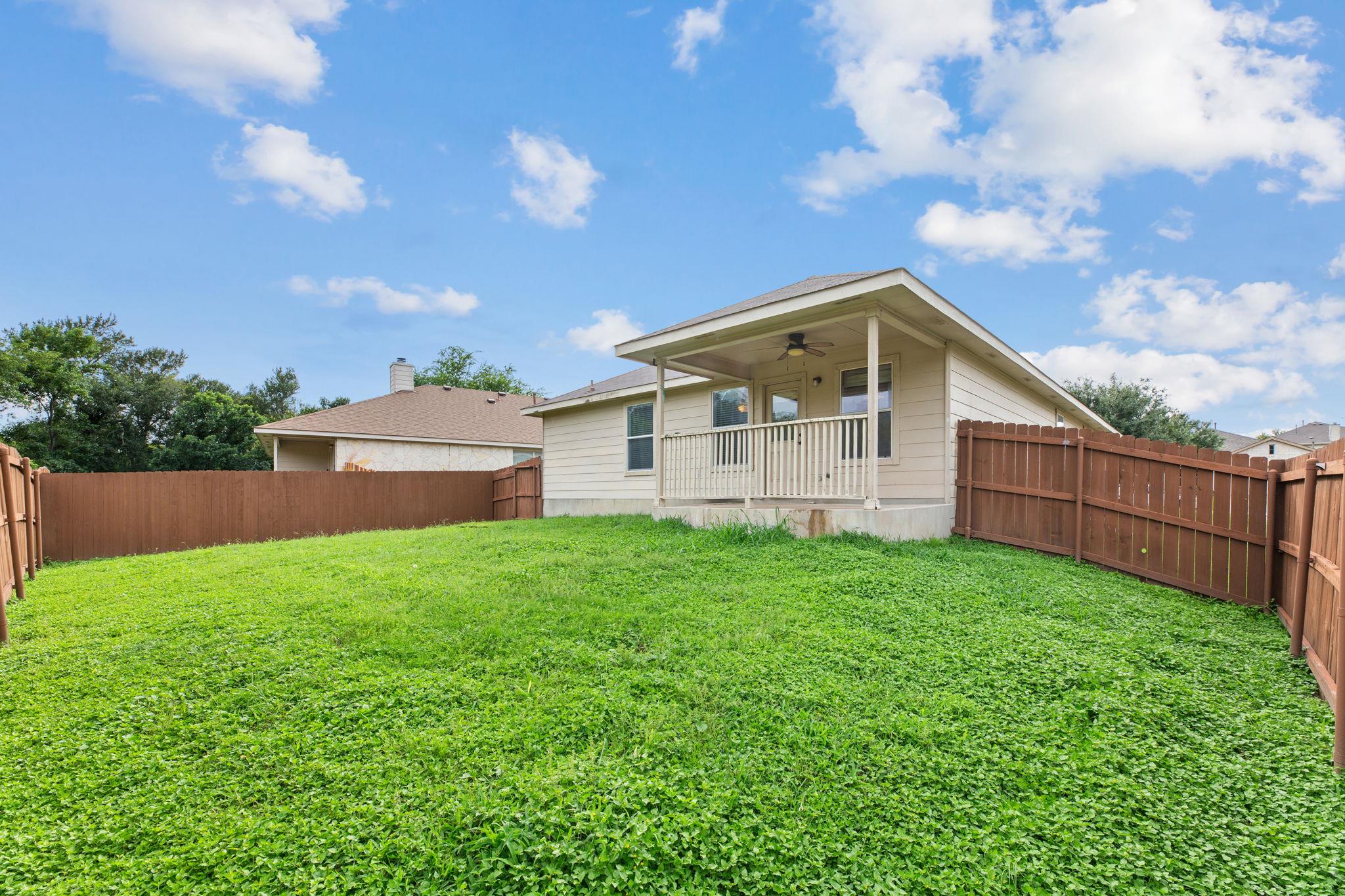 12601 Wayne Spur Ln, Elgin, TX 78621