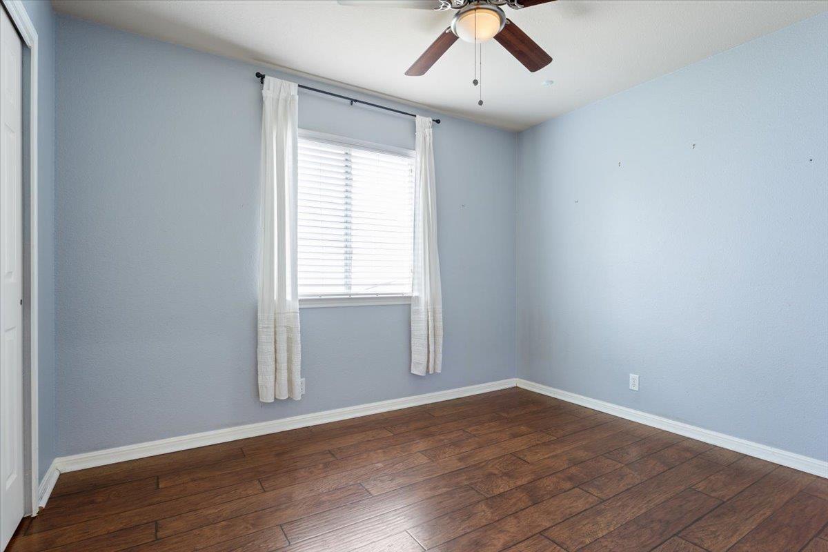 125 Bayliss St, Hutto, TX 78634